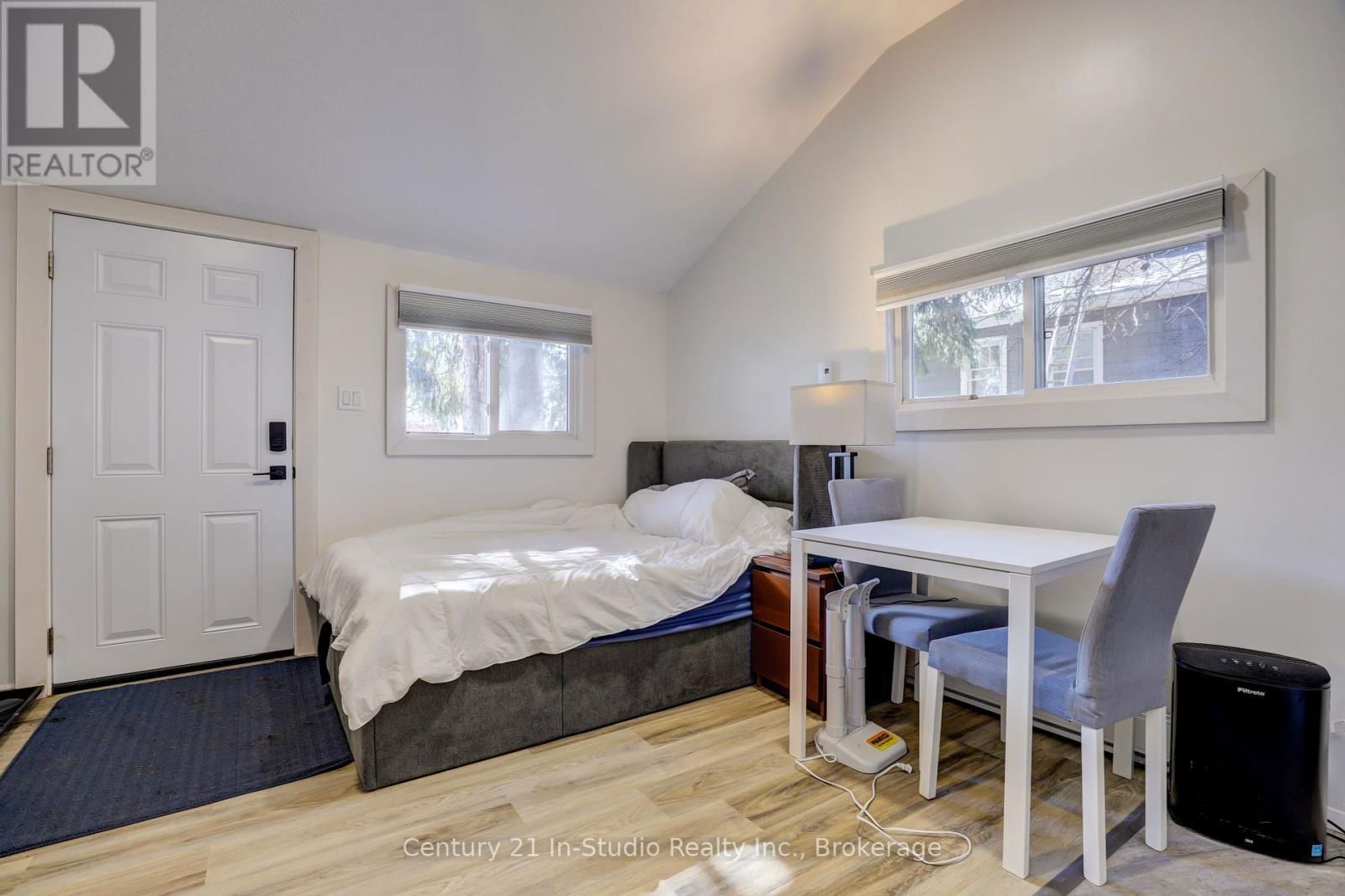 103 KING STREET Image 38