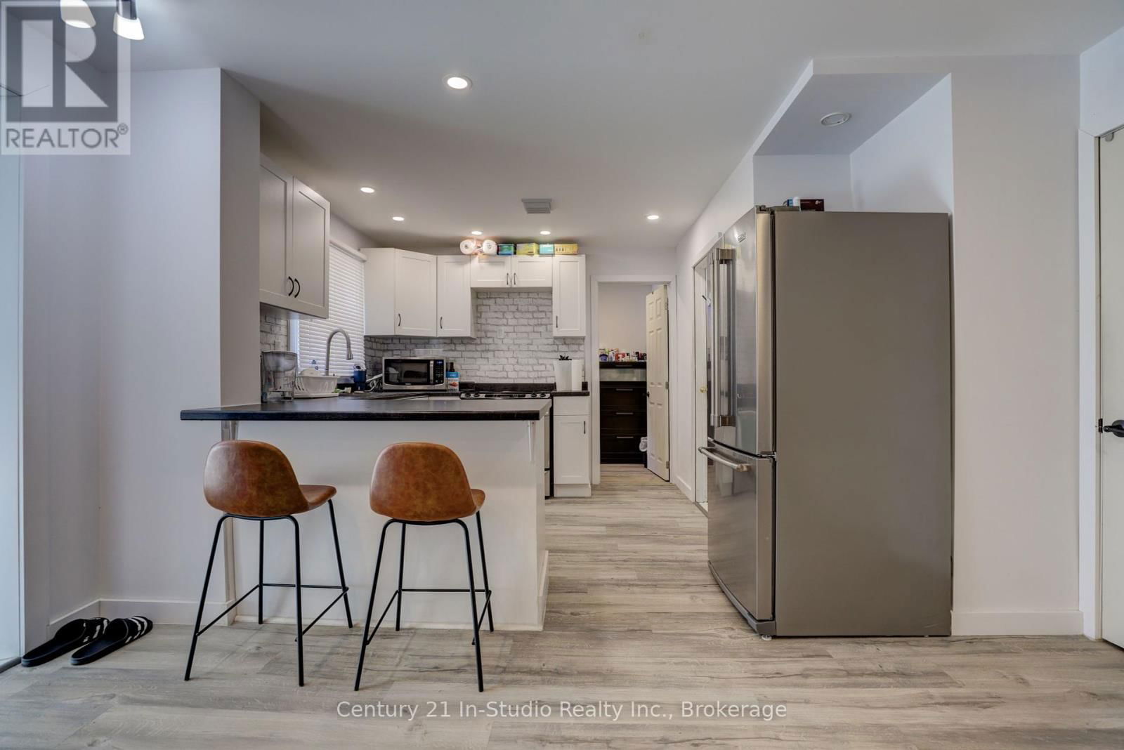 103 KING STREET Image 7