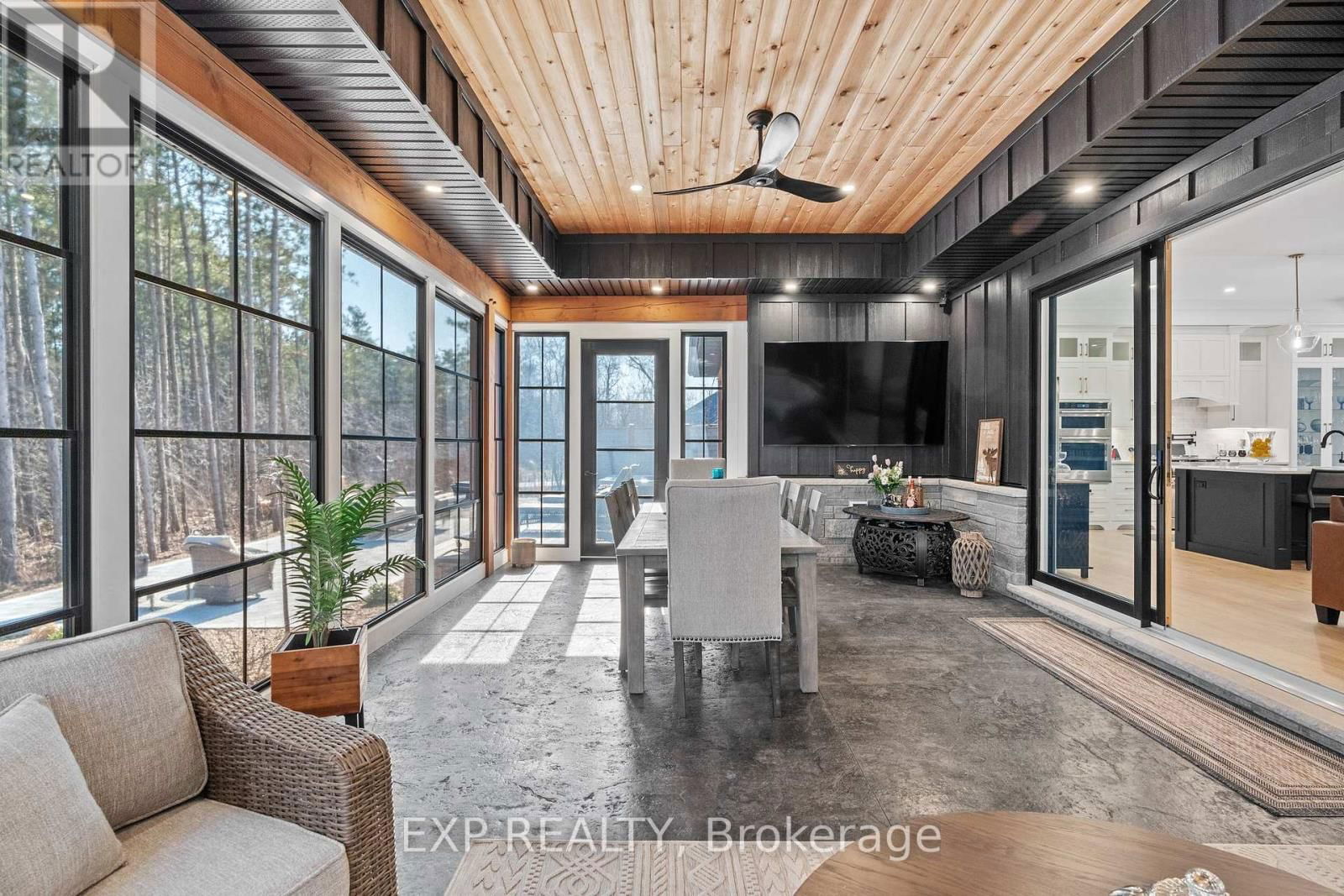 8425 GOOSEMARSH LINE Image 17