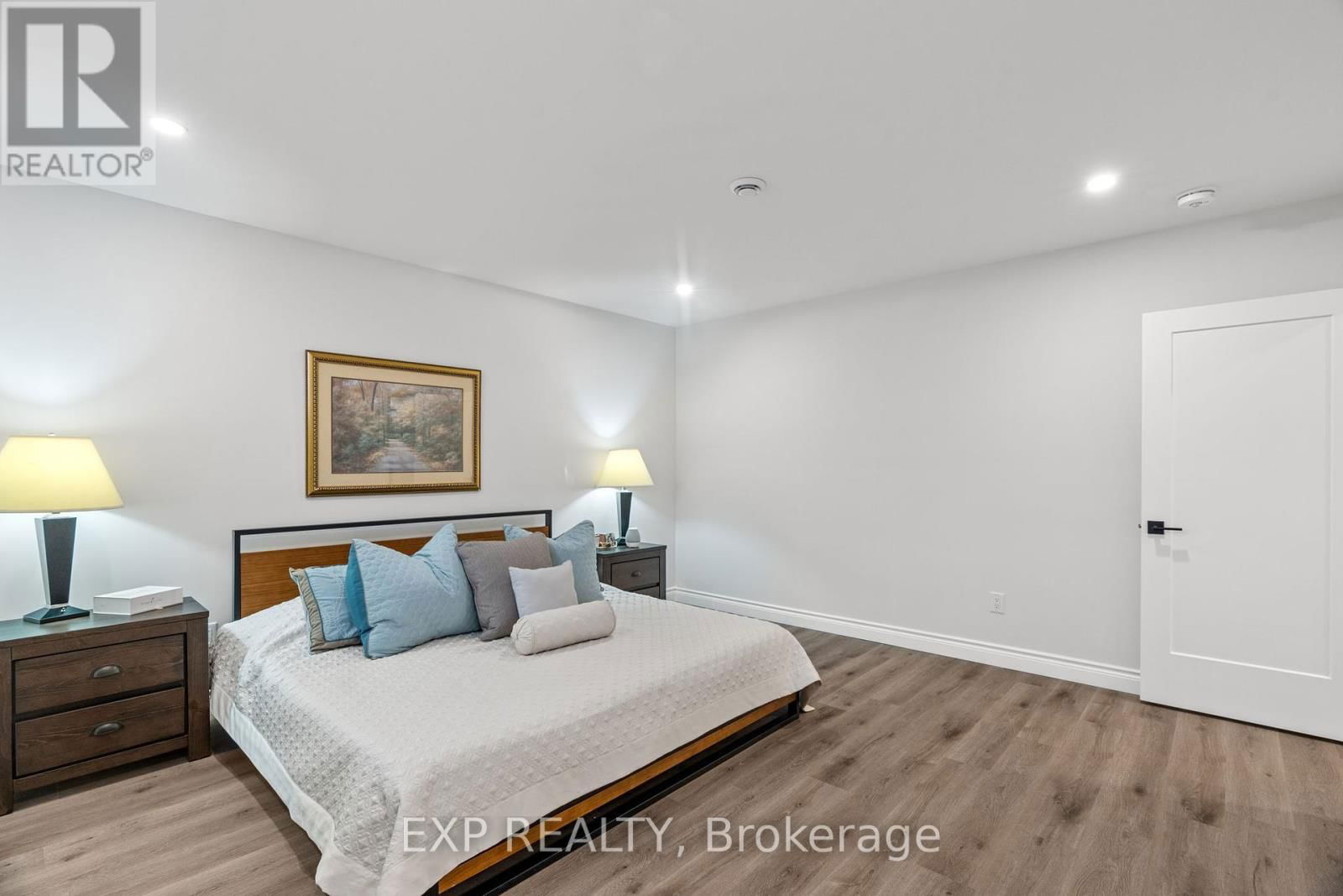 8425 GOOSEMARSH LINE Image 35