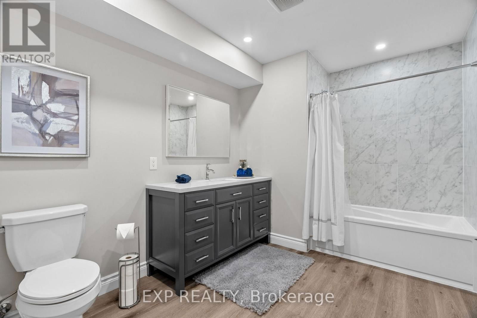 8425 GOOSEMARSH LINE Image 36