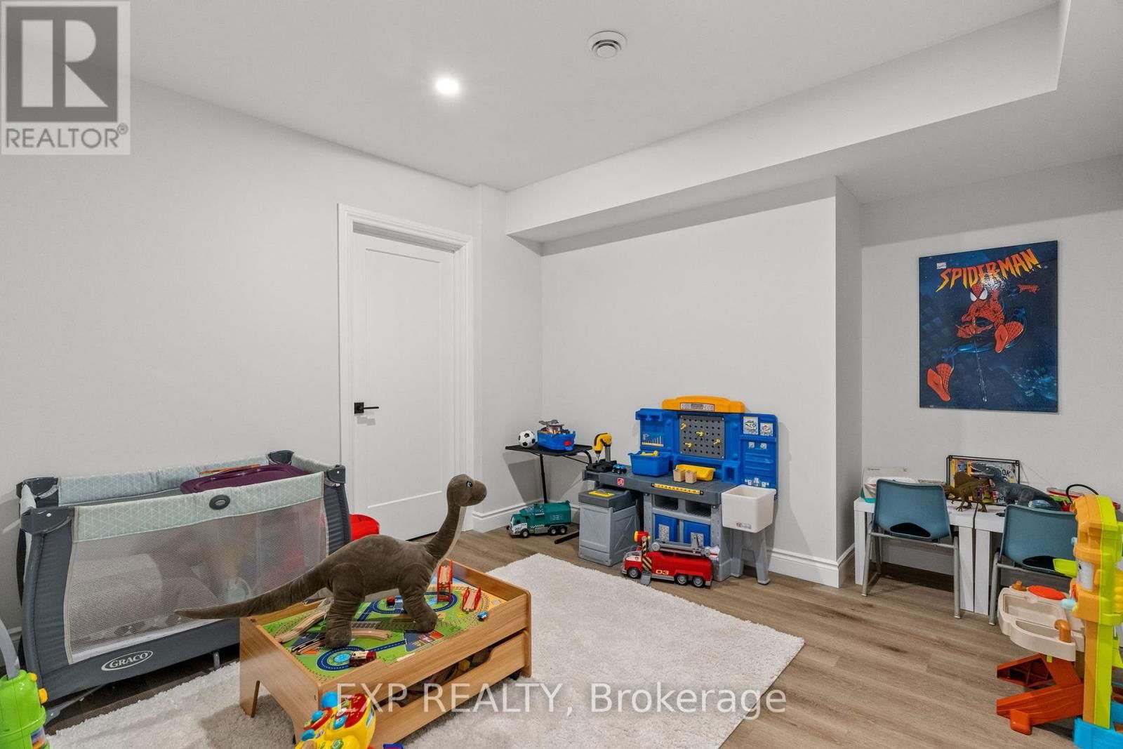 8425 GOOSEMARSH LINE Image 40