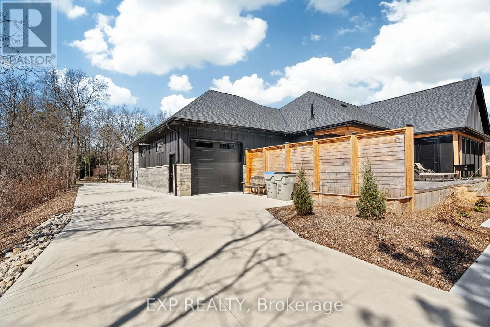 8425 GOOSEMARSH LINE Image 45