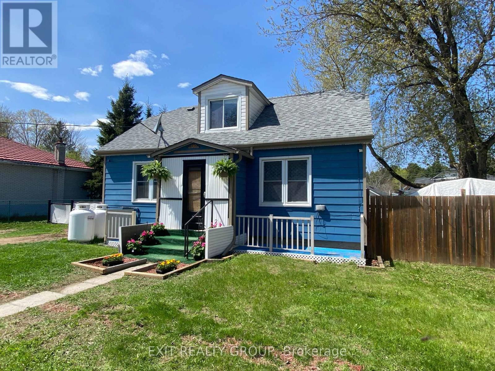 33 GLASTONBURY ROAD Image 1