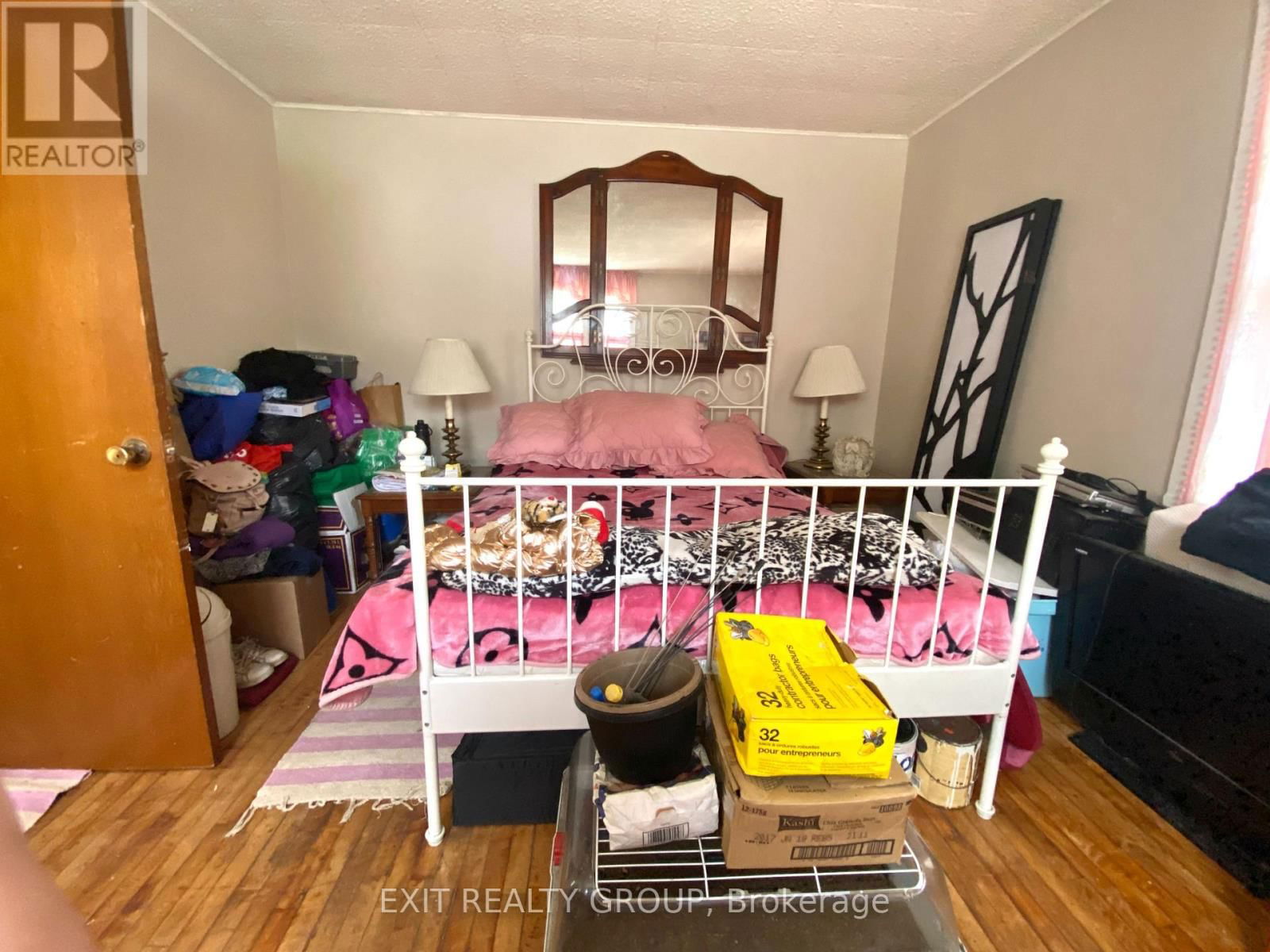 33 GLASTONBURY ROAD Image 14