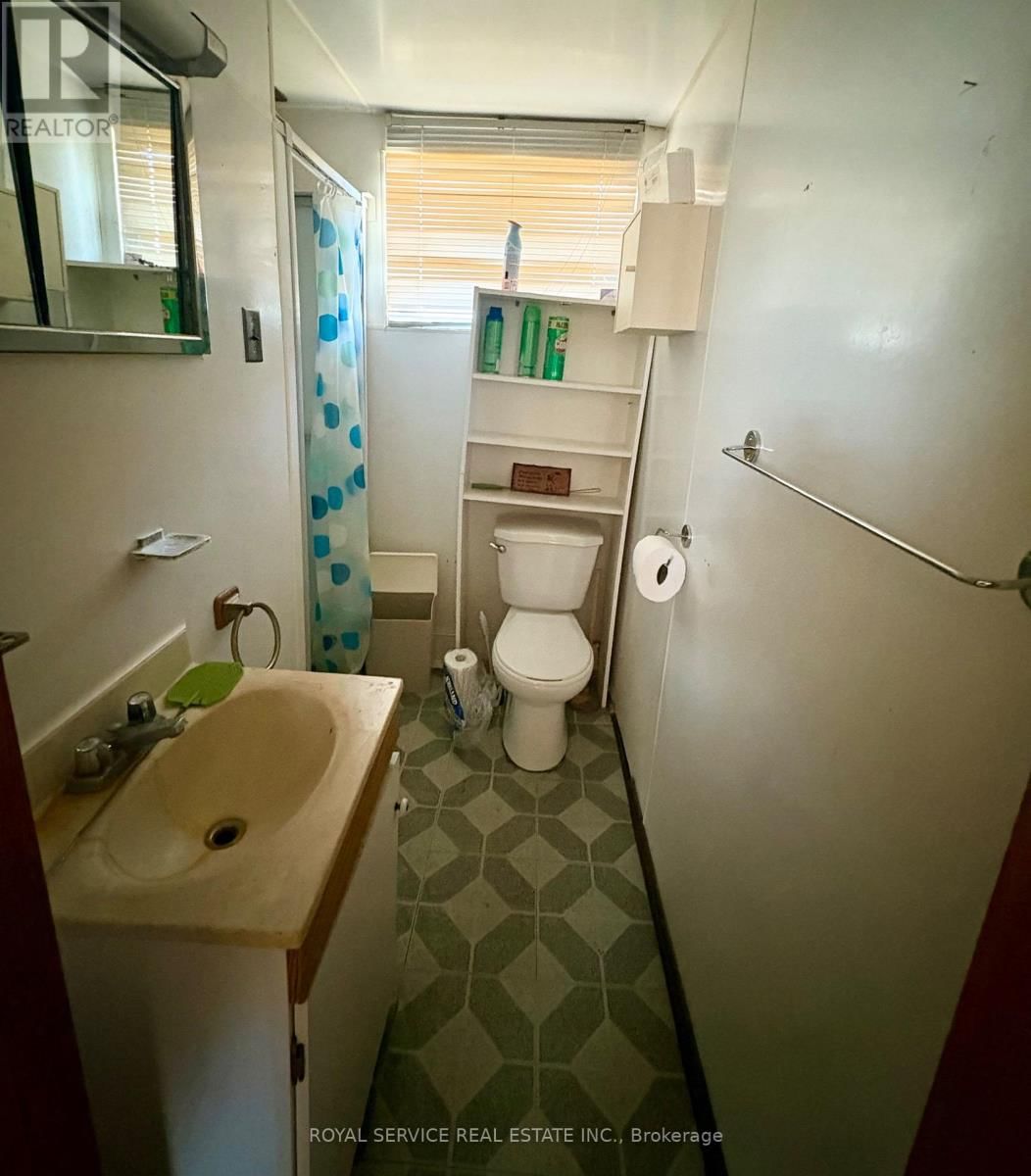 76 PAUDASH STREET Image 10