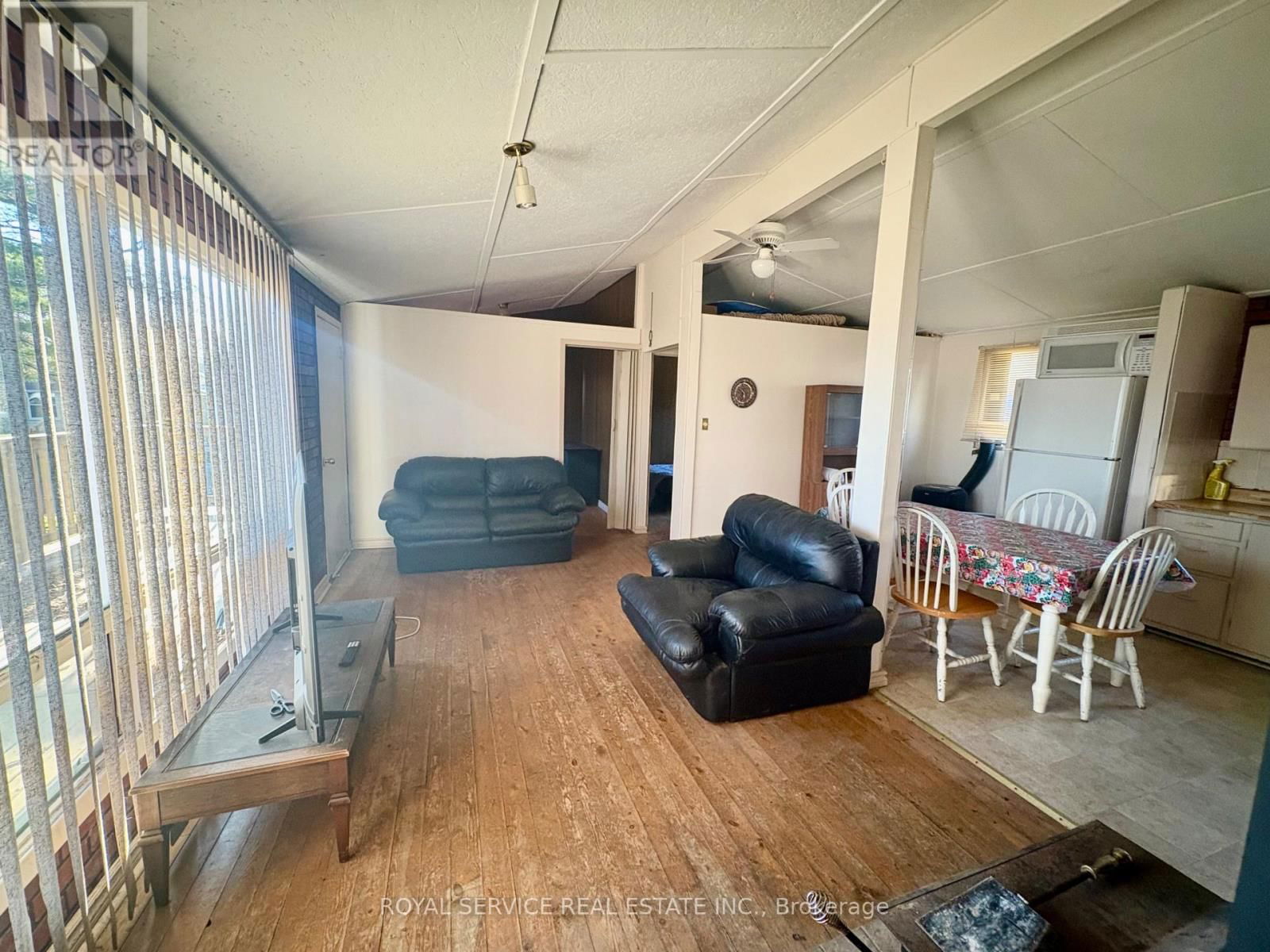 76 PAUDASH STREET Image 6