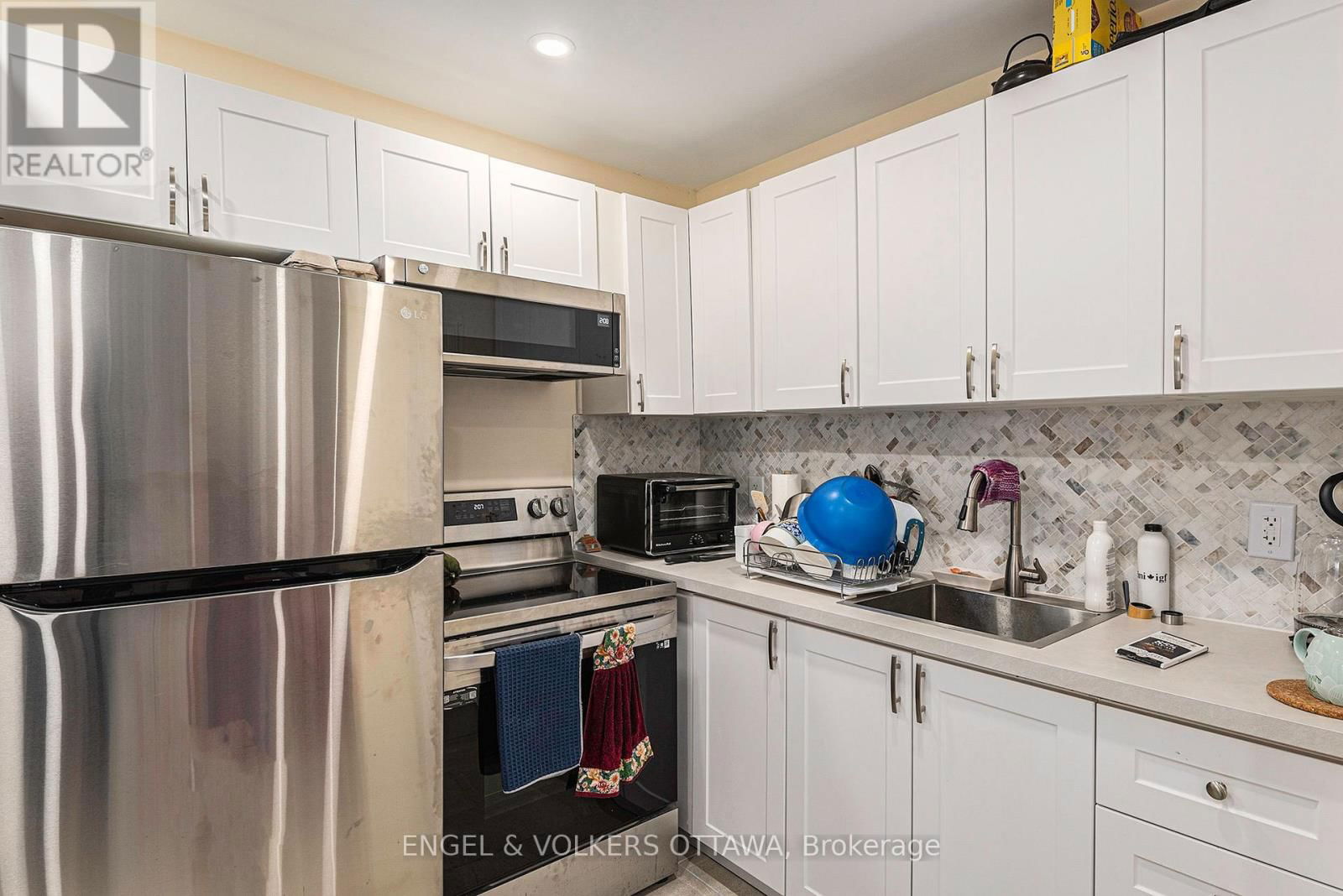 340 LACASSE AVENUE Image 10