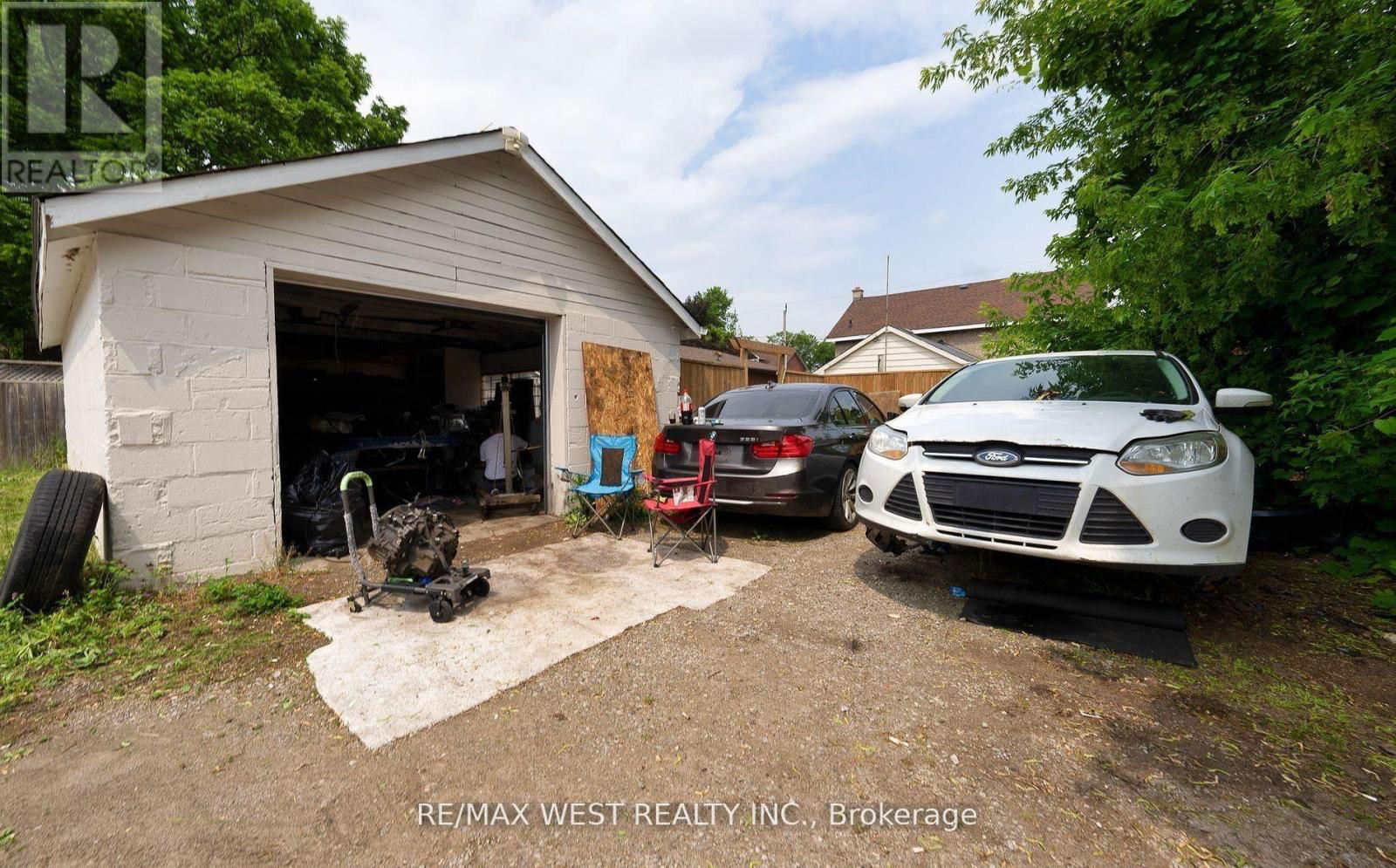 58 BROOK STREET EAST Image 17