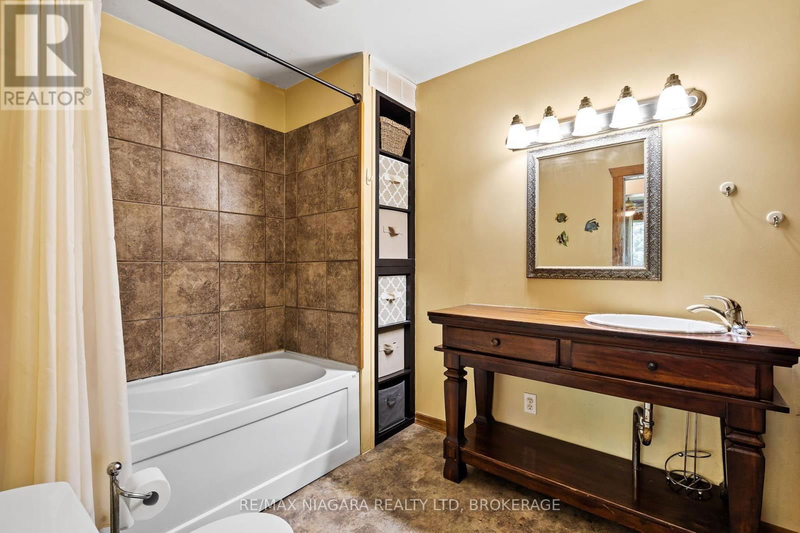 10567 MAPLEWOOD DRIVE Image 16