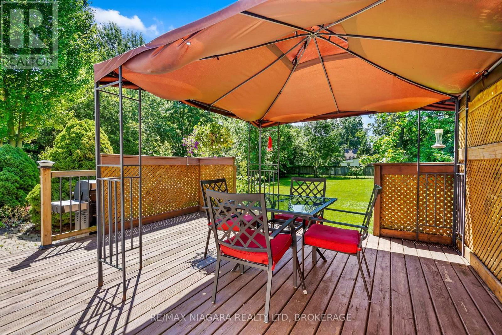 10567 MAPLEWOOD DRIVE Image 24