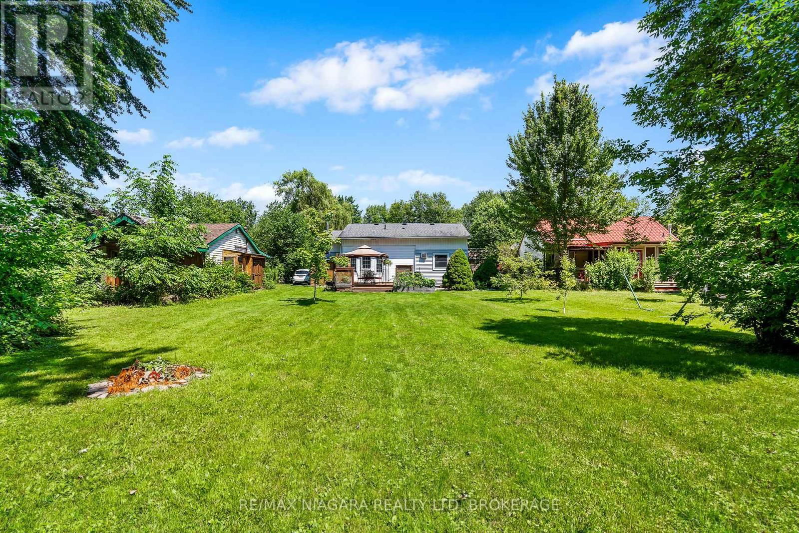 10567 MAPLEWOOD DRIVE Image 26