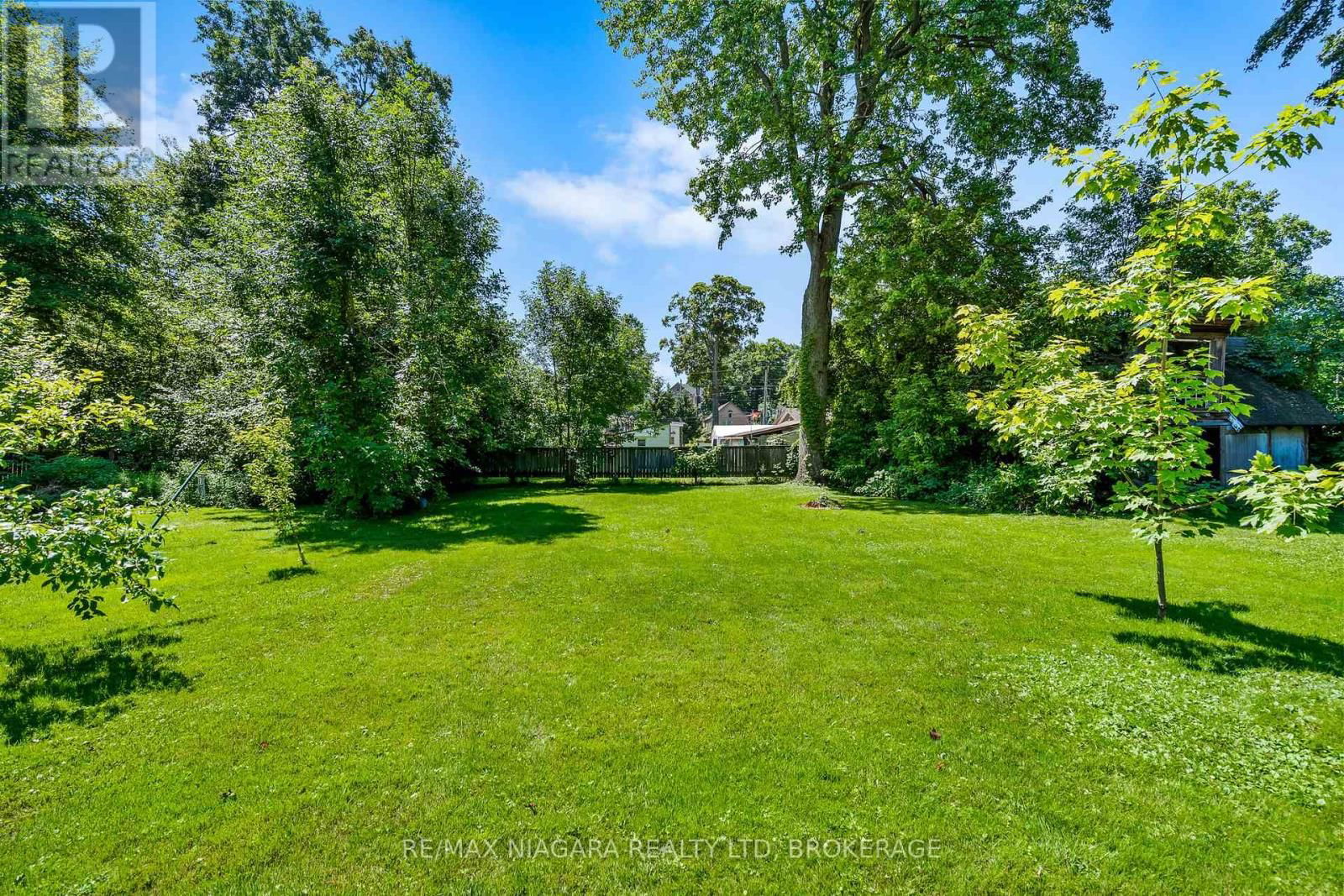 10567 MAPLEWOOD DRIVE Image 27