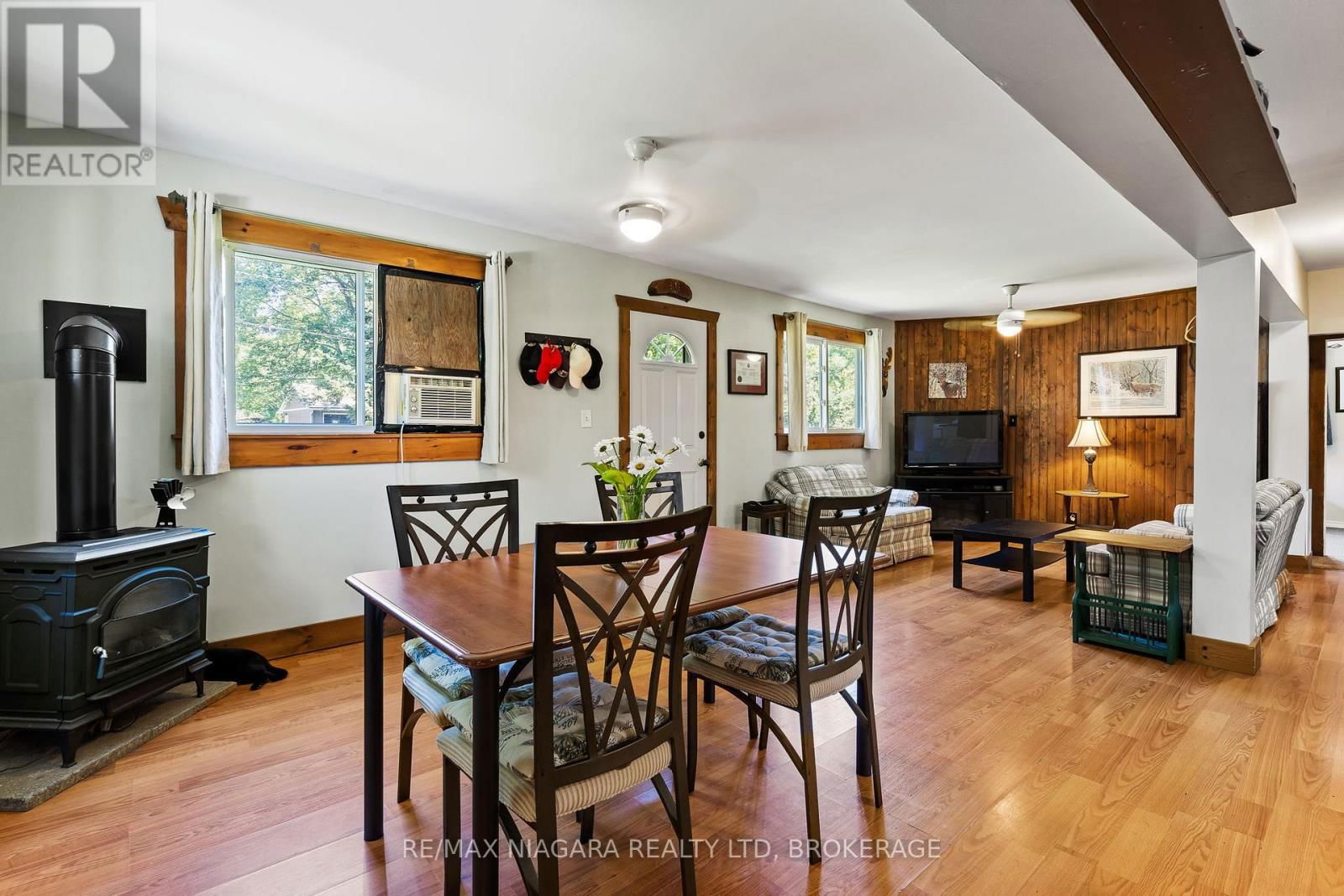 10567 MAPLEWOOD DRIVE Image 9
