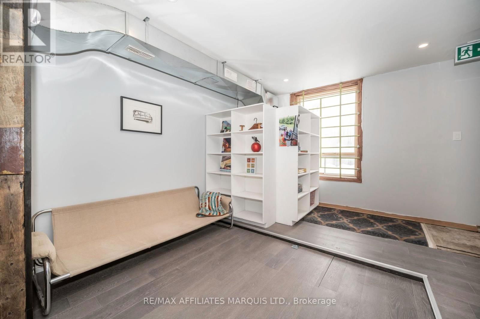 155 MONTREAL ROAD Image 16