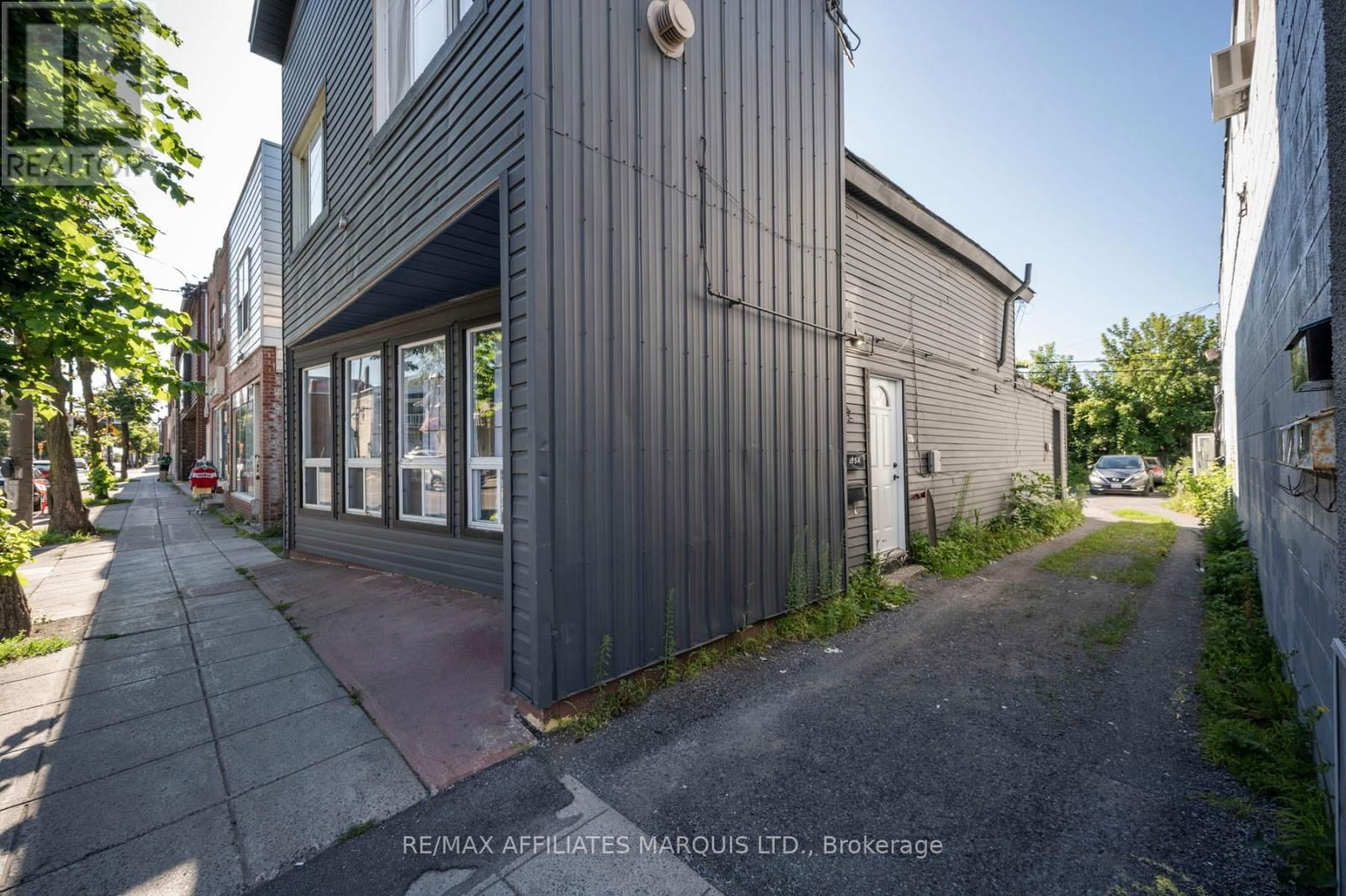 155 MONTREAL ROAD Image 21