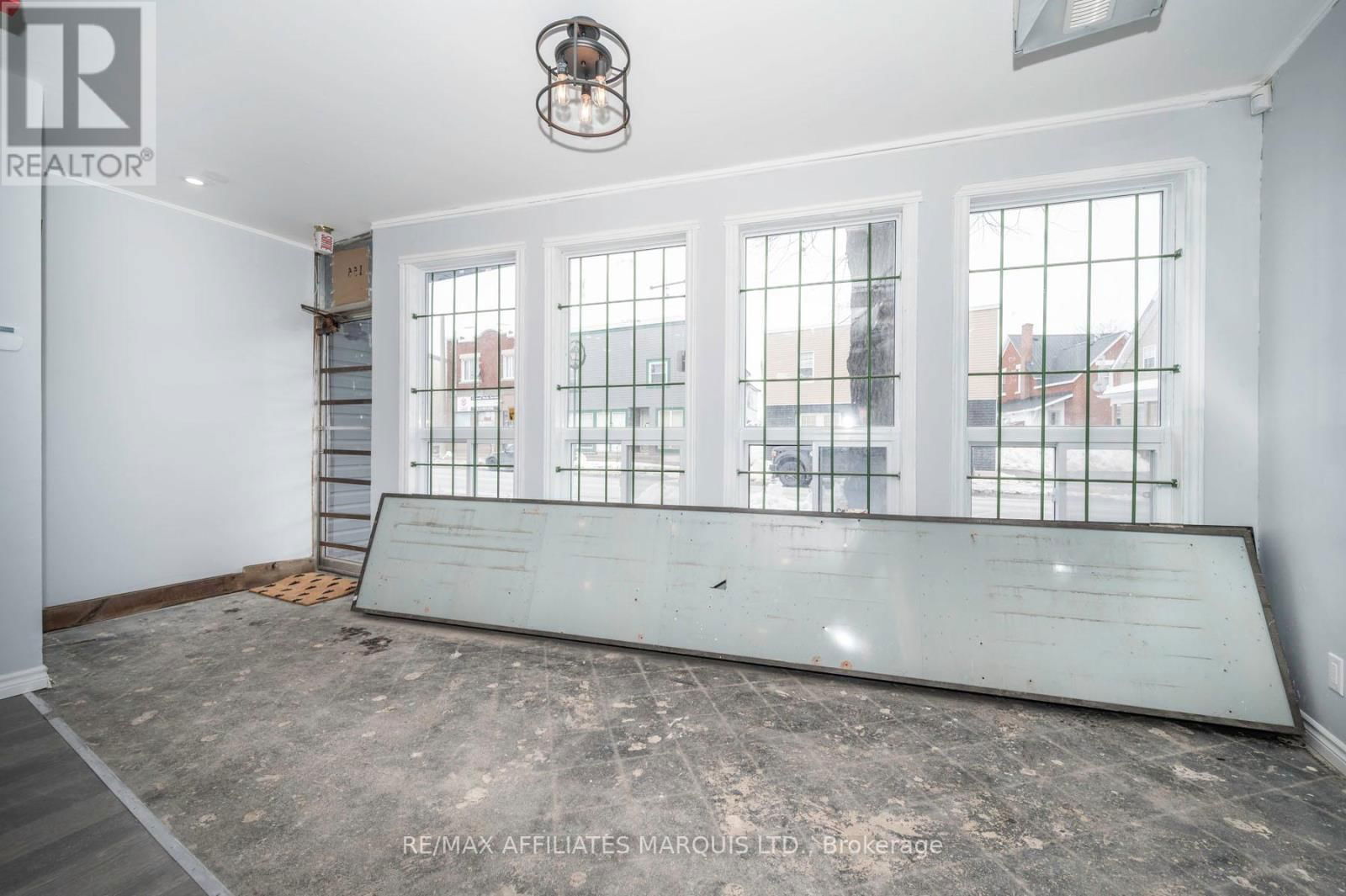 155 MONTREAL ROAD Image 9
