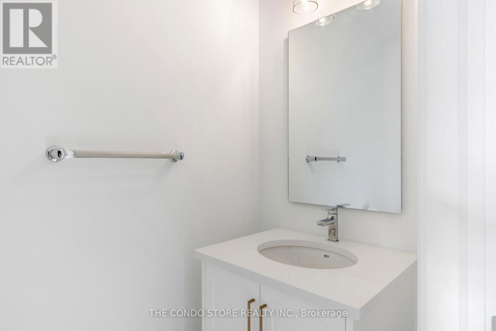 500 MISSISSAUGA AVENUE Image 11