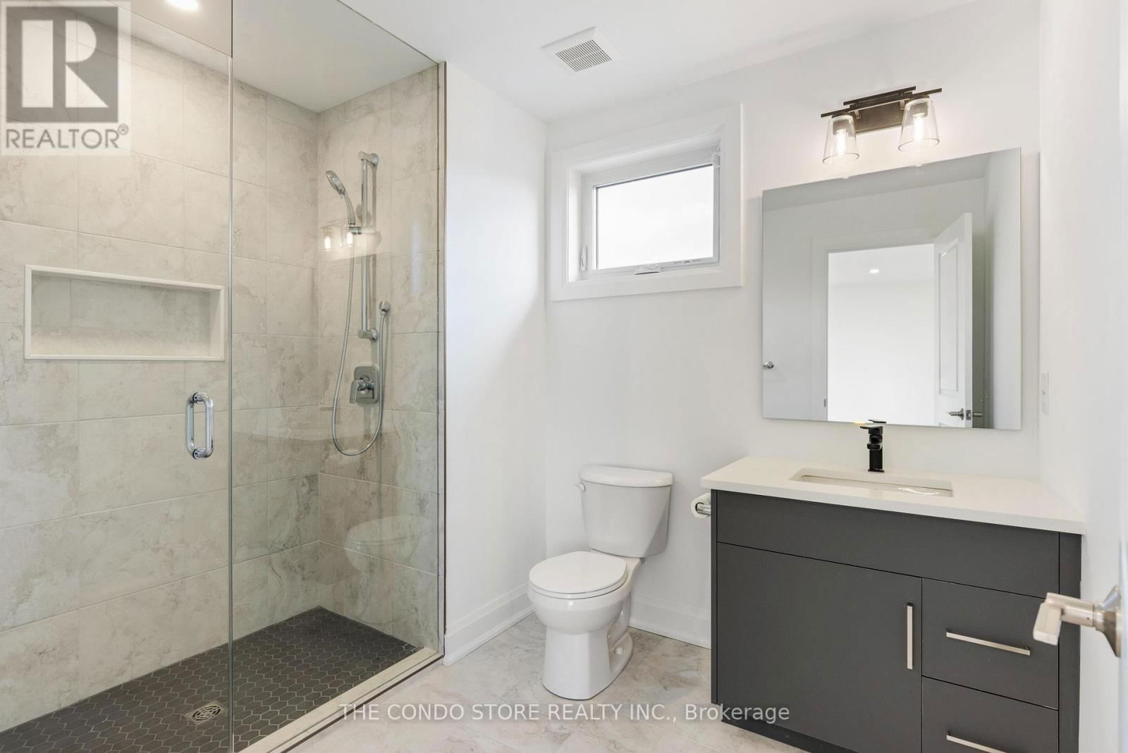 500 MISSISSAUGA AVENUE Image 15
