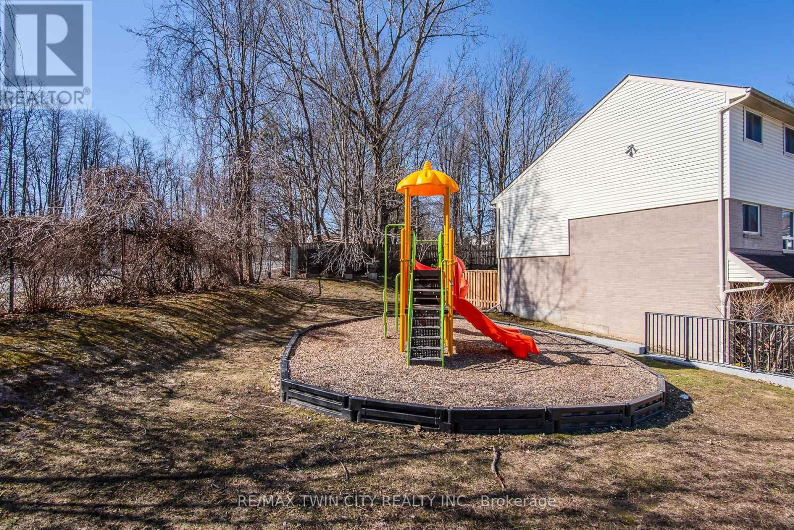 32 - 634 STRASBURG ROAD Image 10