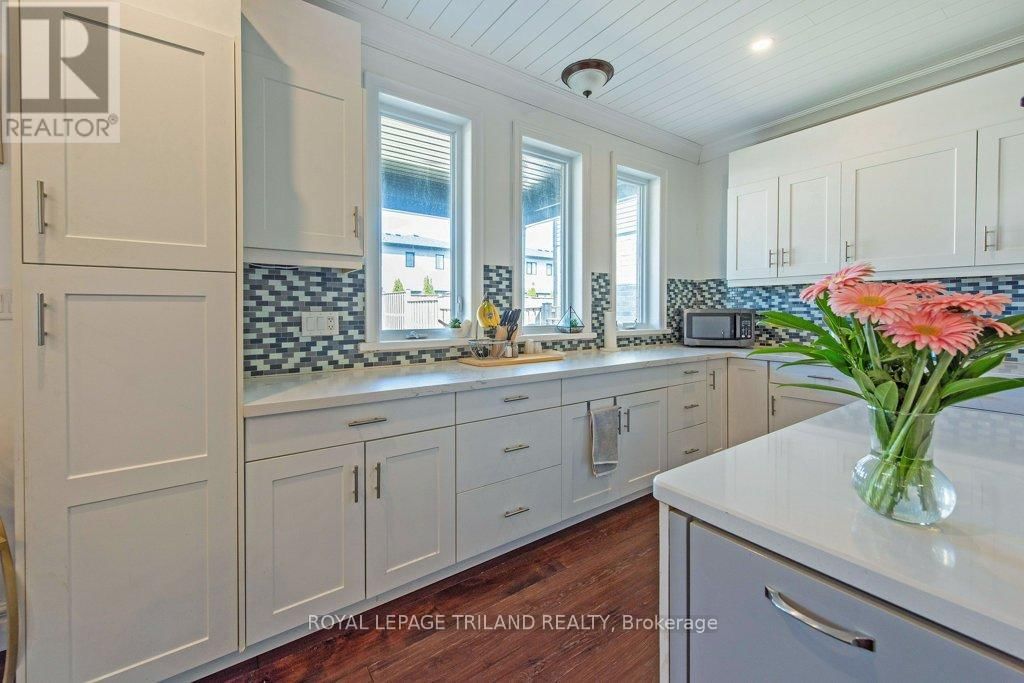 2222 BAKERVILLA STREET Image 13