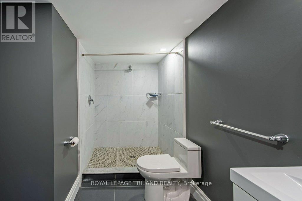 2222 BAKERVILLA STREET Image 27