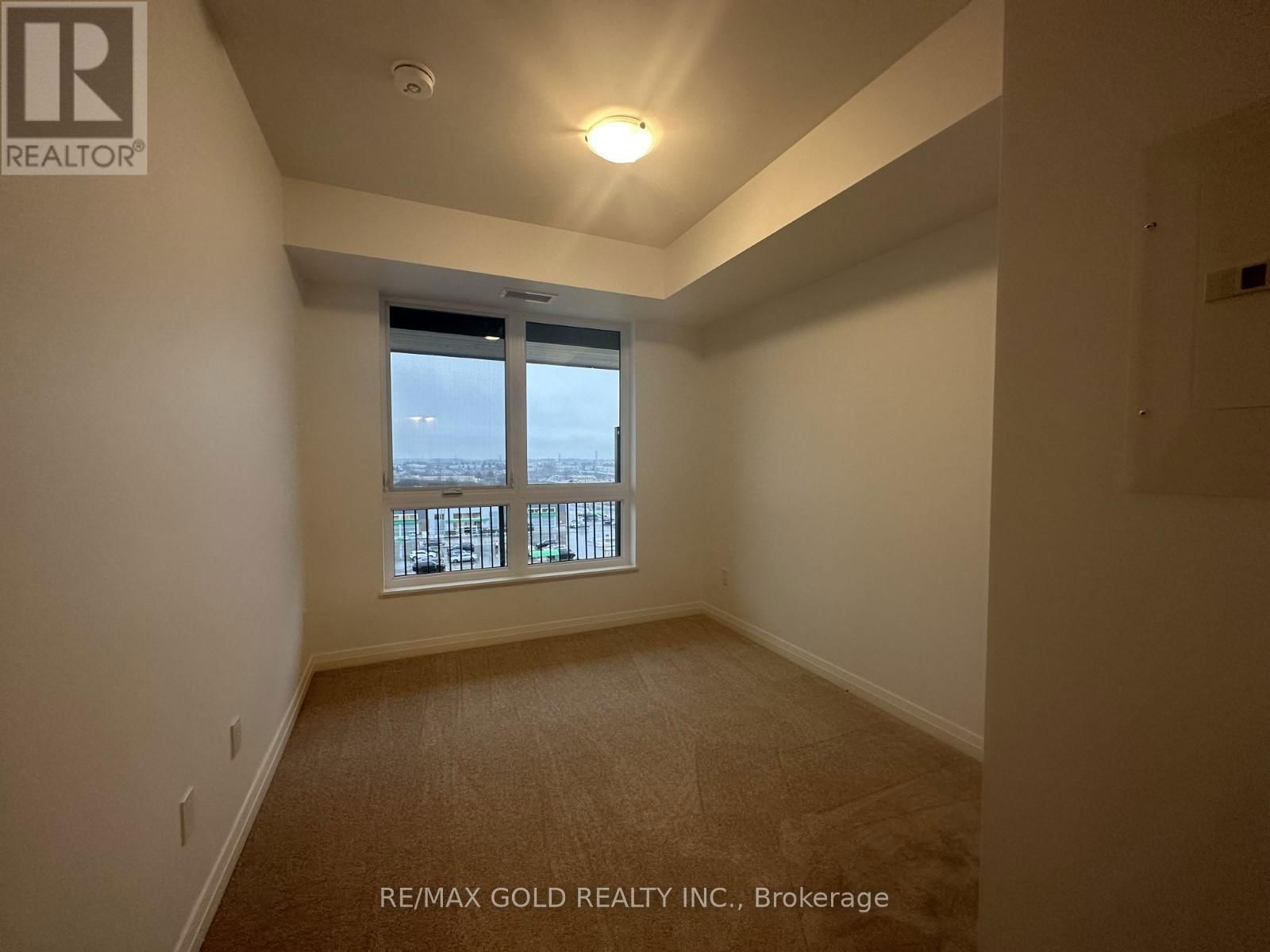 511 - 101 GOLDEN EAGLE ROAD Image 13