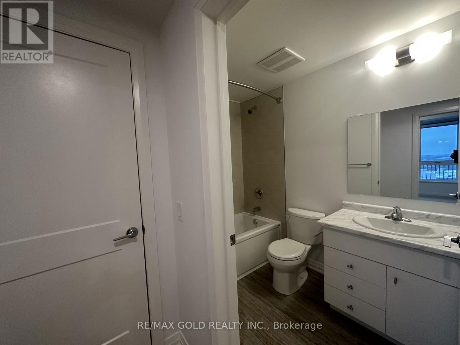 511 - 101 GOLDEN EAGLE ROAD Image 17