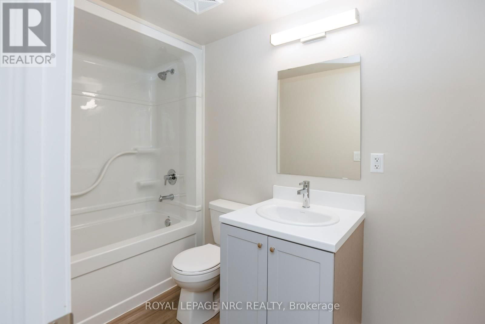 GL06 - 50 HERRICK AVENUE Image 4