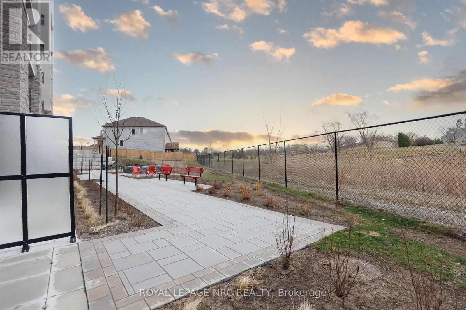 GL06 - 50 HERRICK AVENUE Image 8