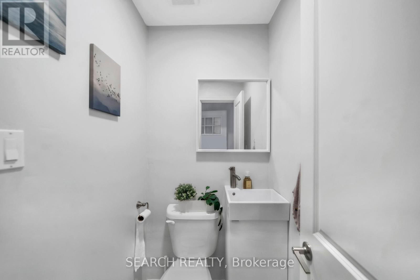 396 FIRST AVENUE Image 12