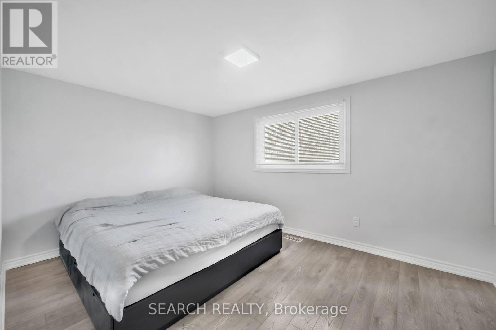 396 FIRST AVENUE Image 13