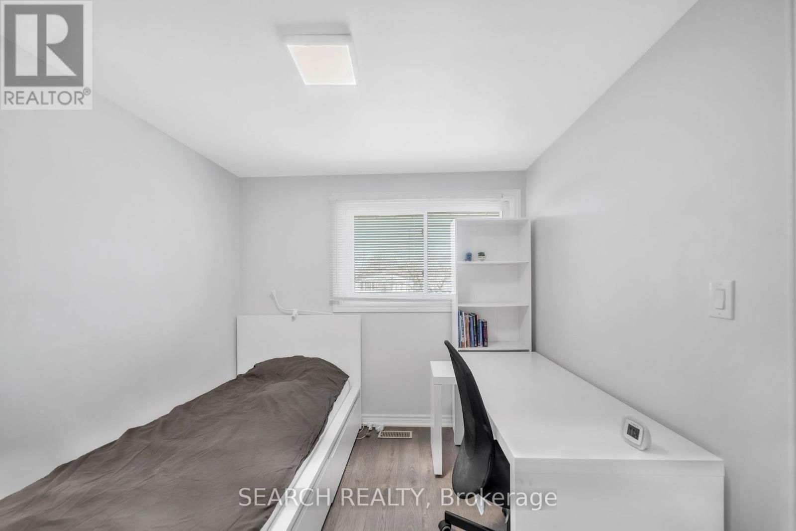 396 FIRST AVENUE Image 16