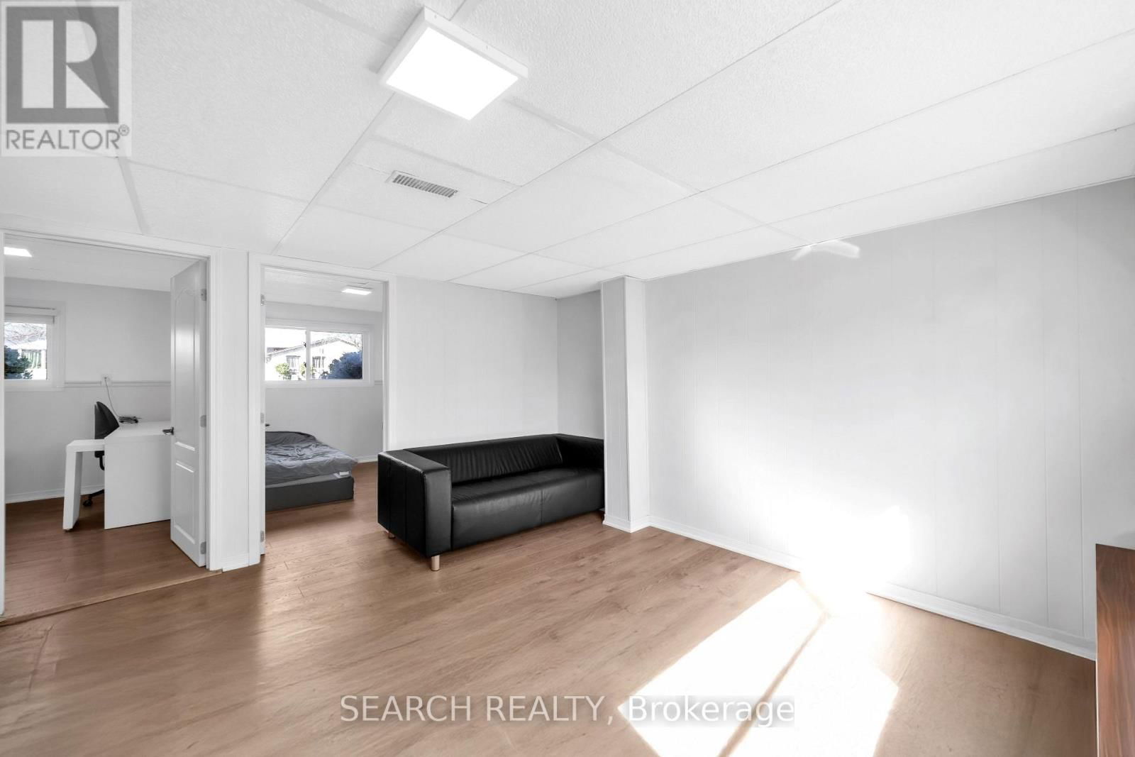 396 FIRST AVENUE Image 24