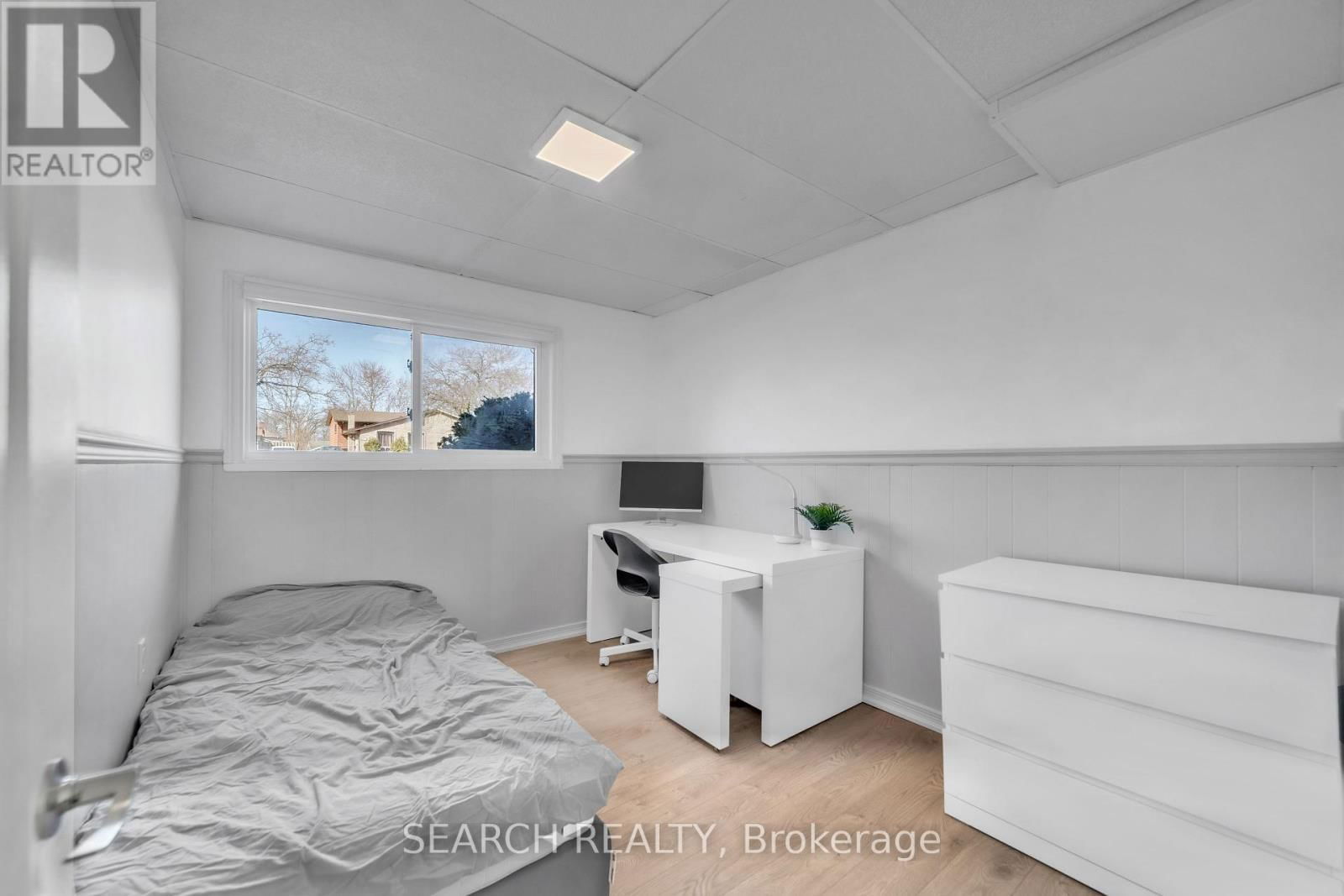 396 FIRST AVENUE Image 27