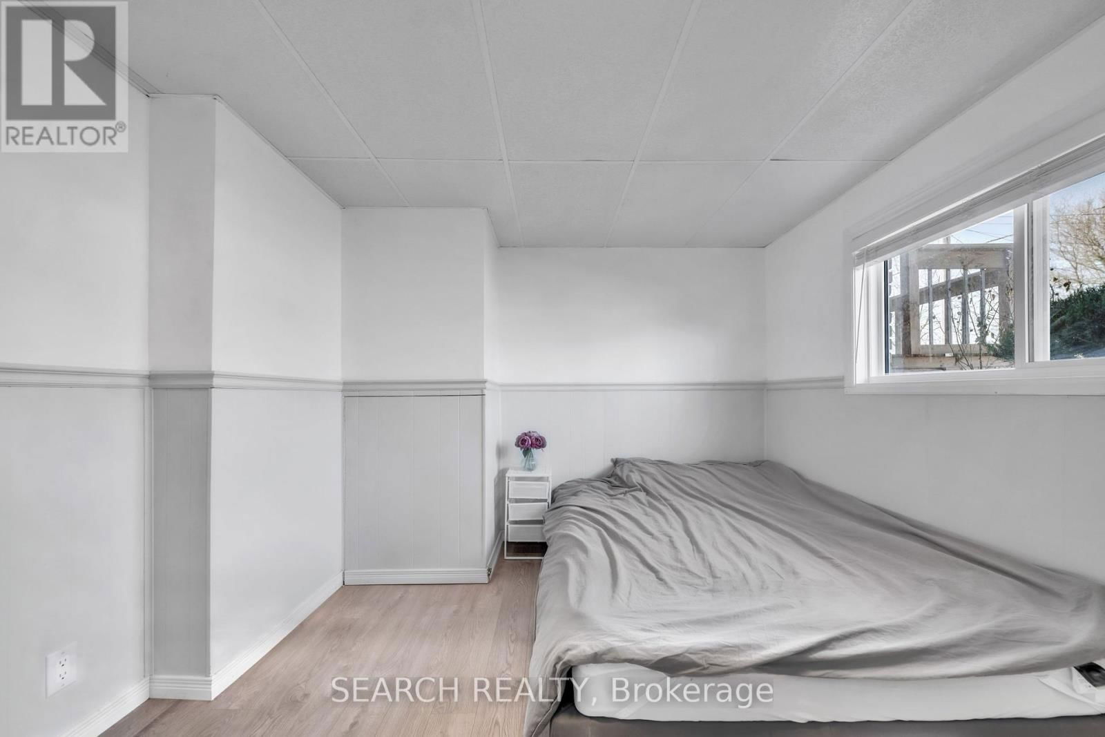 396 FIRST AVENUE Image 29