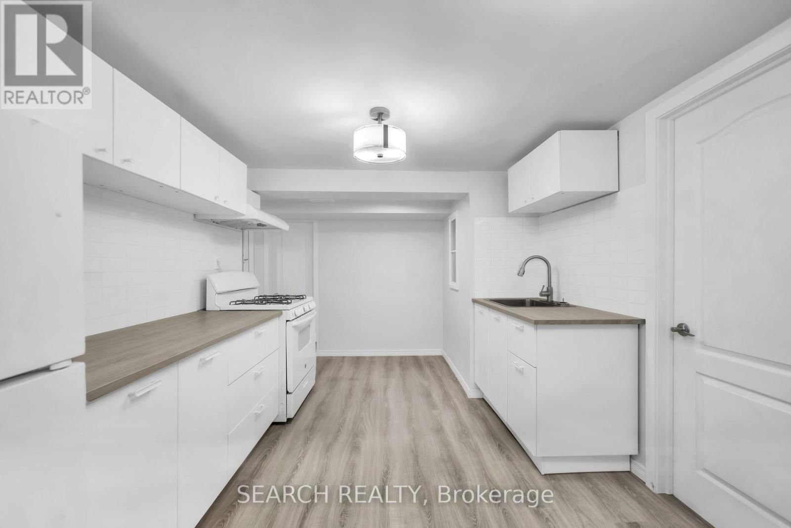 396 FIRST AVENUE Image 31