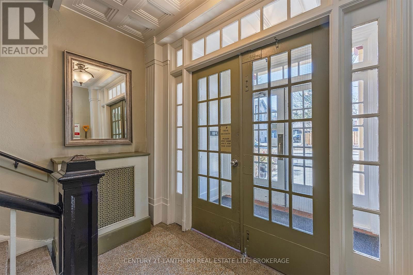 201 - 67 SYDENHAM STREET Image 13