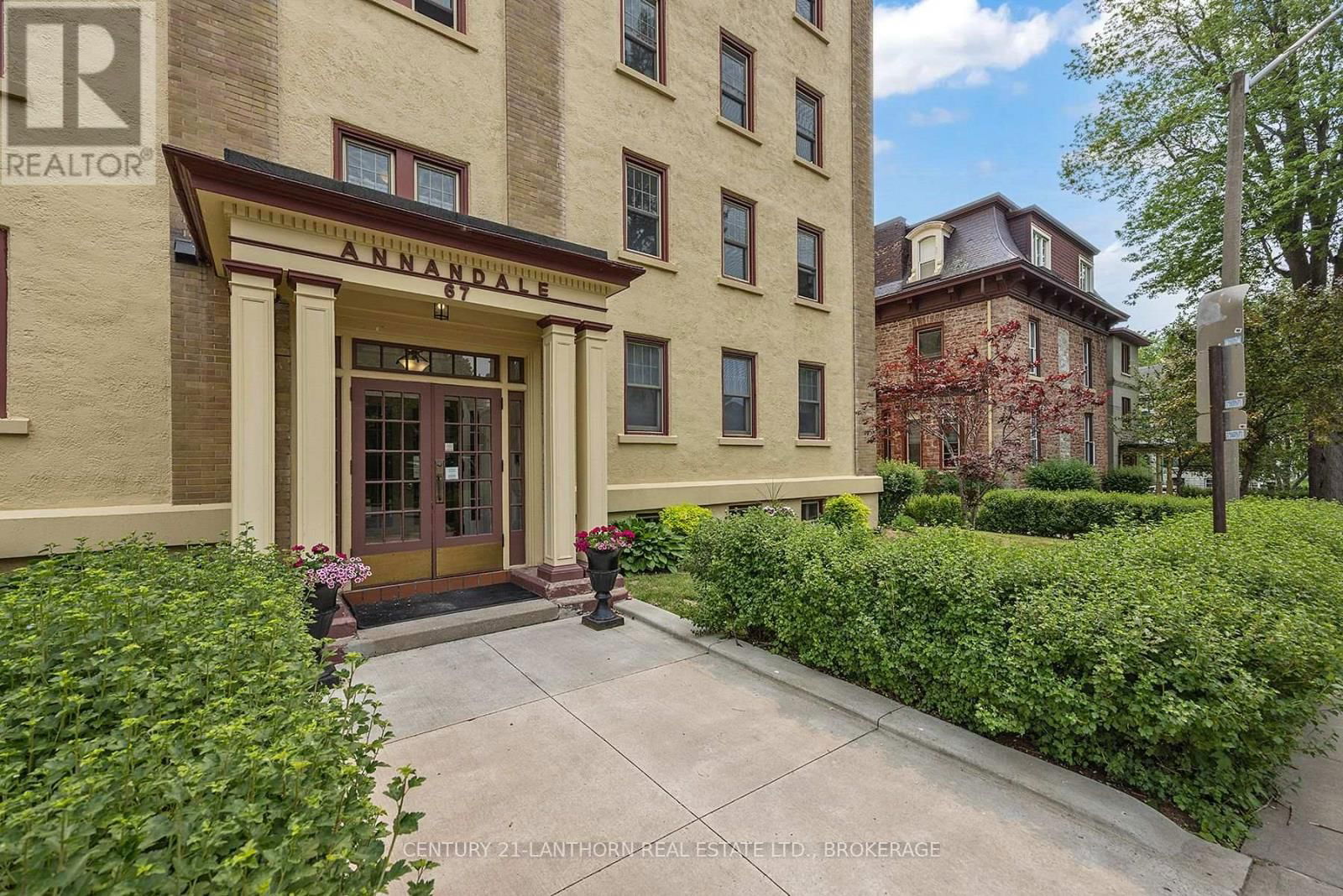 201 - 67 SYDENHAM STREET Image 3