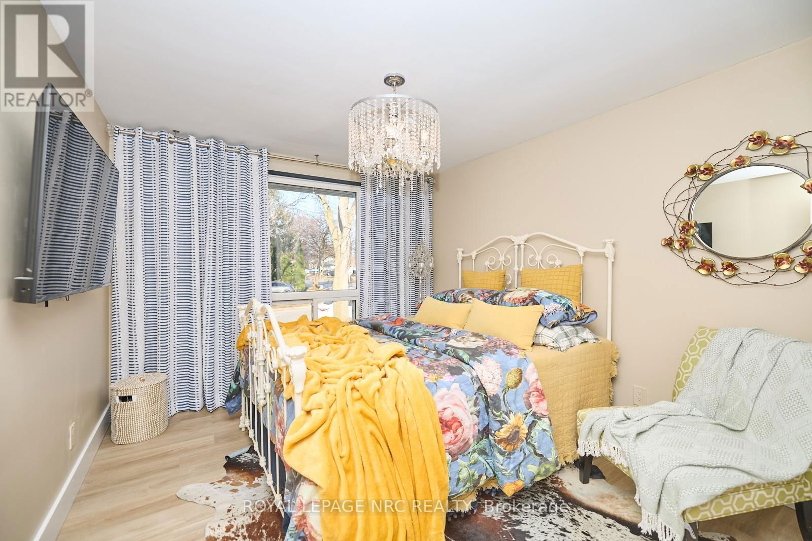 4190 YORK DRIVE Image 16