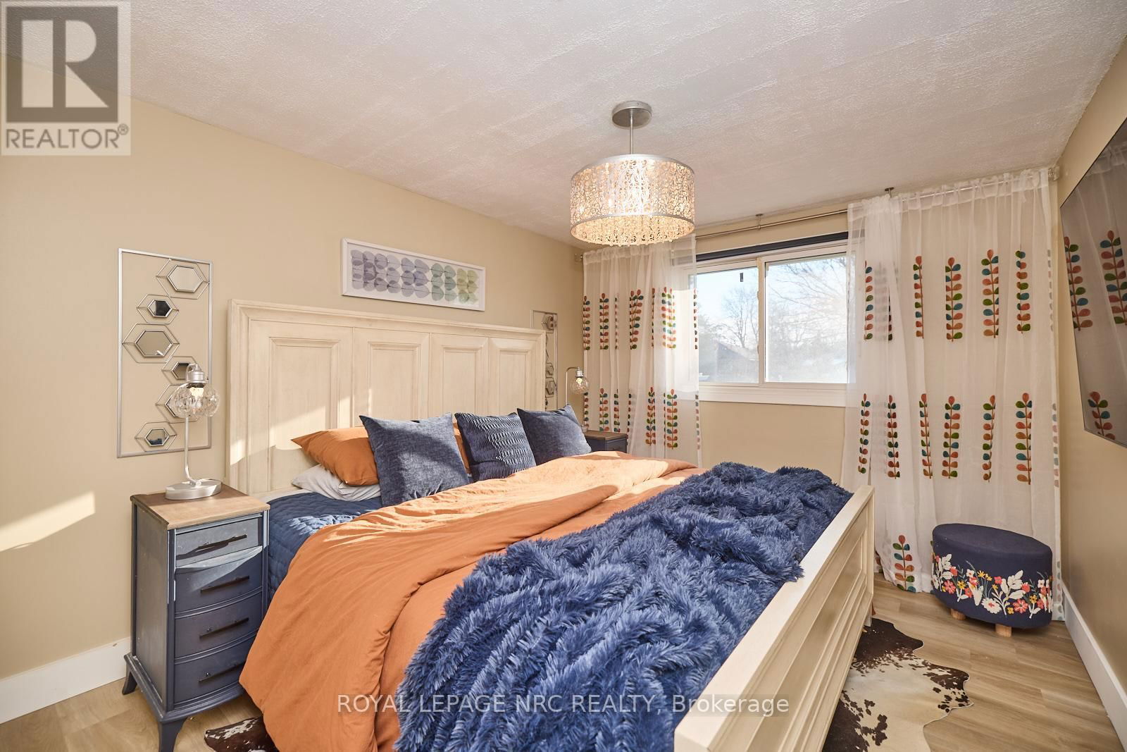 4190 YORK DRIVE Image 18