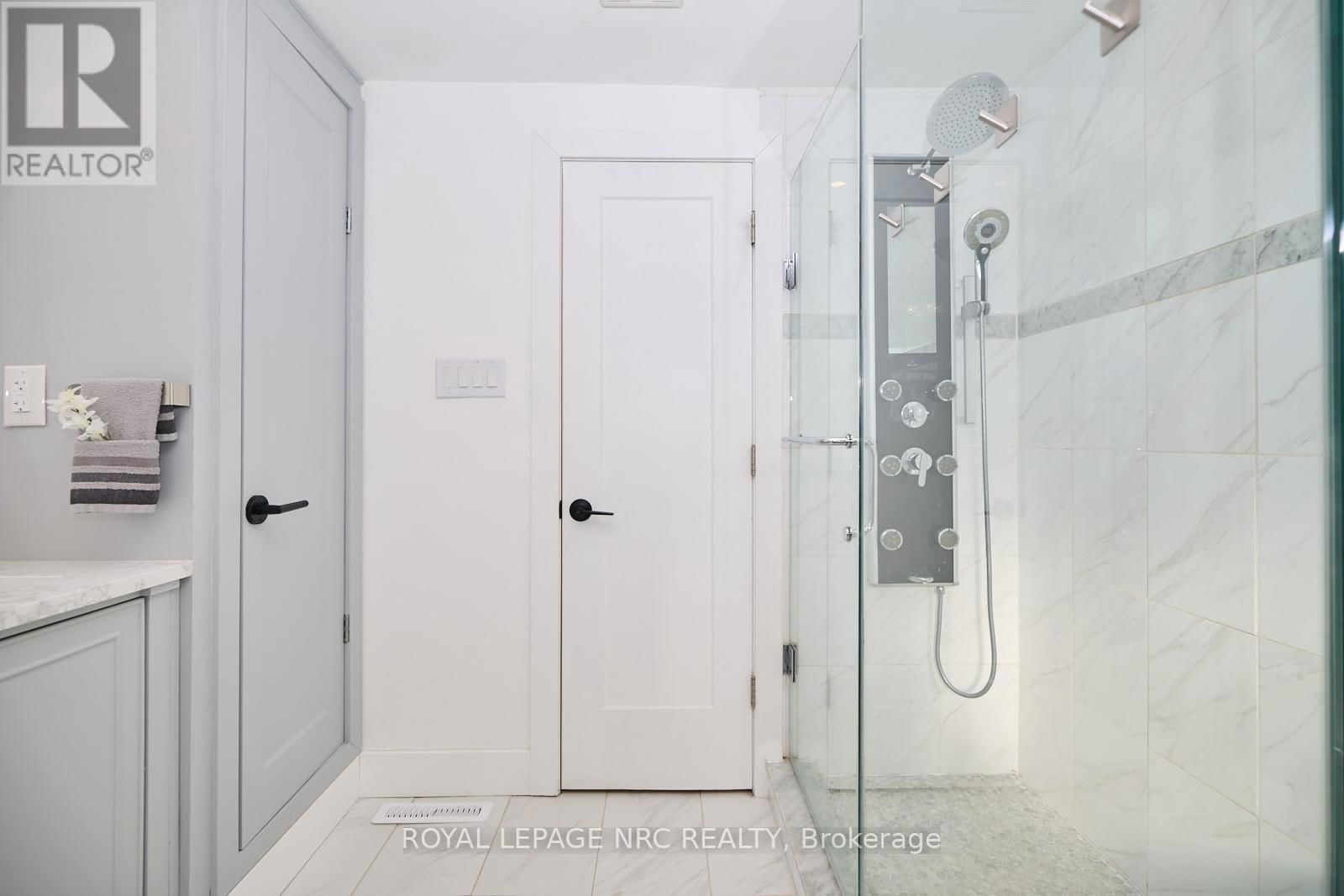 4190 YORK DRIVE Image 22