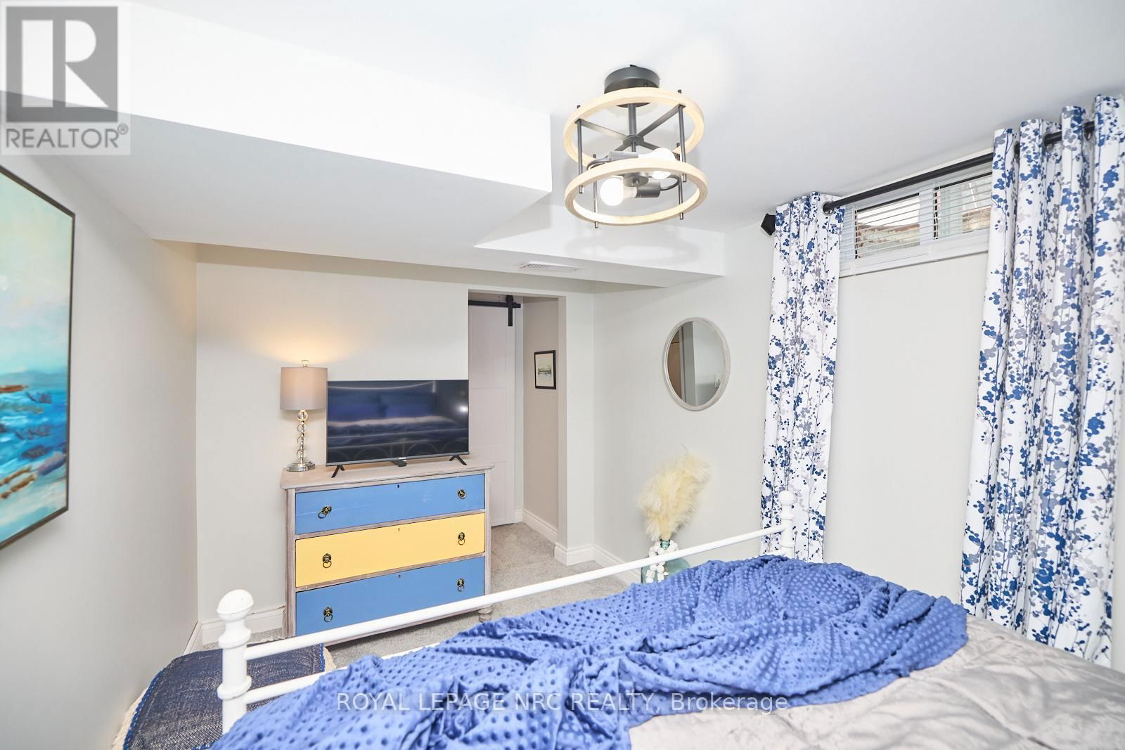 4190 YORK DRIVE Image 31