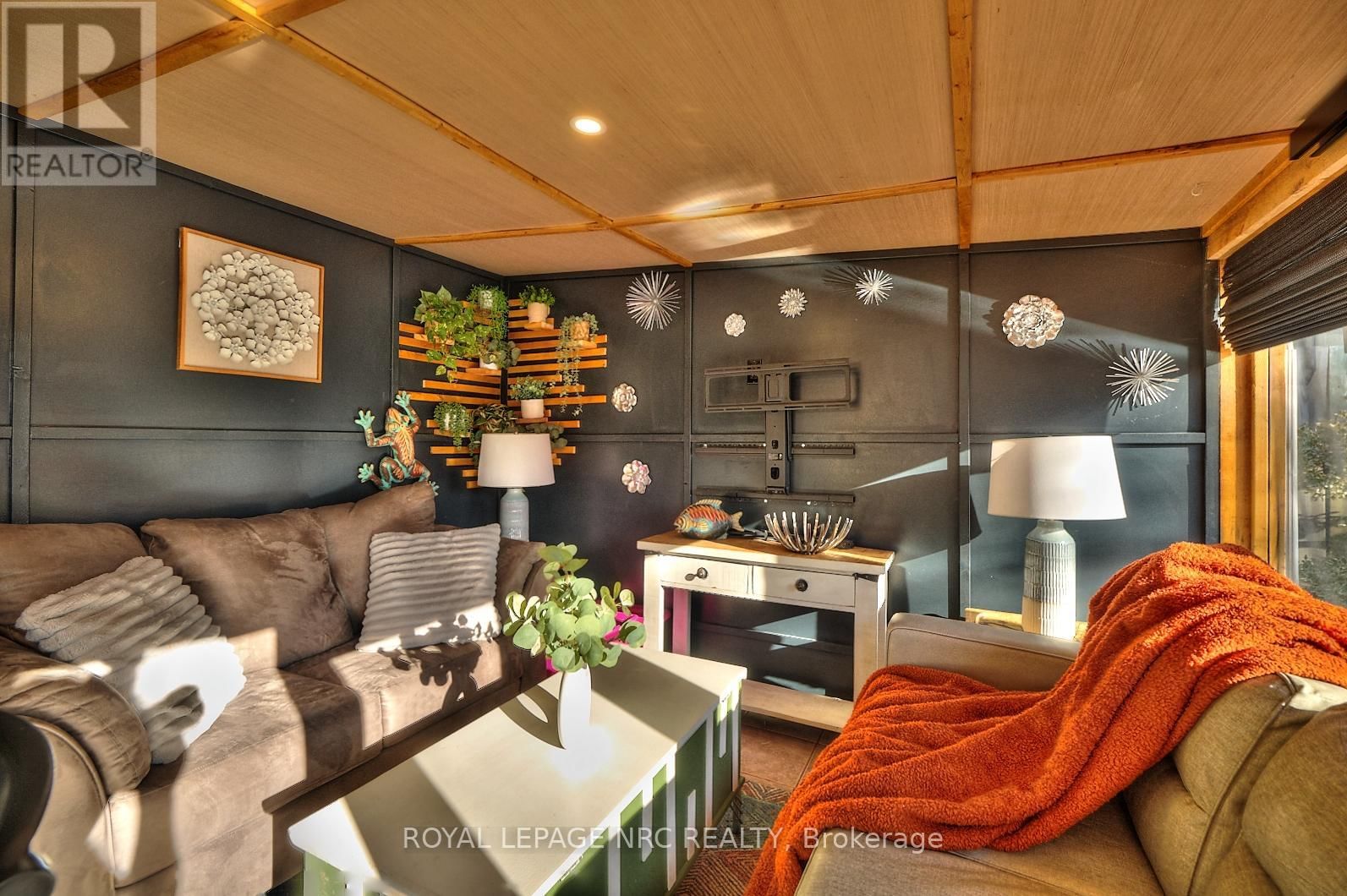 4190 YORK DRIVE Image 37