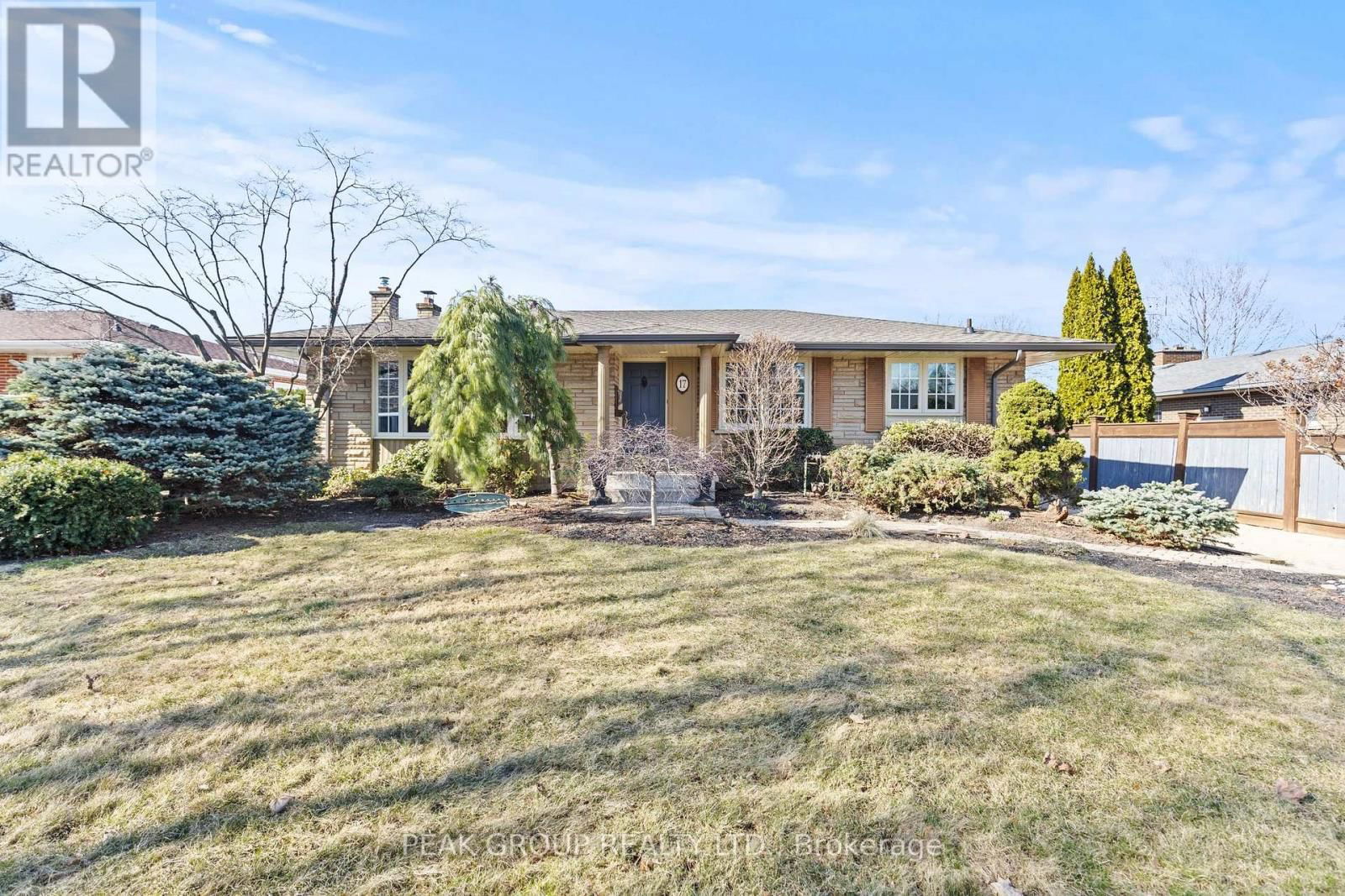 17 TRELAWNE DRIVE Image 1