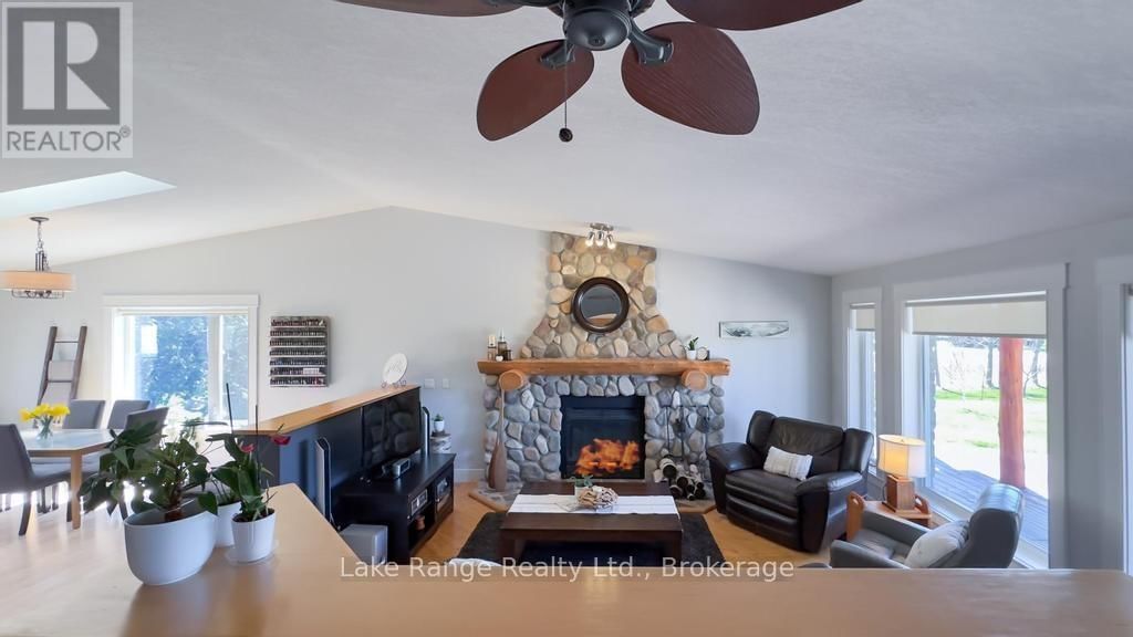 737 LAKE RANGE DRIVE Image 22