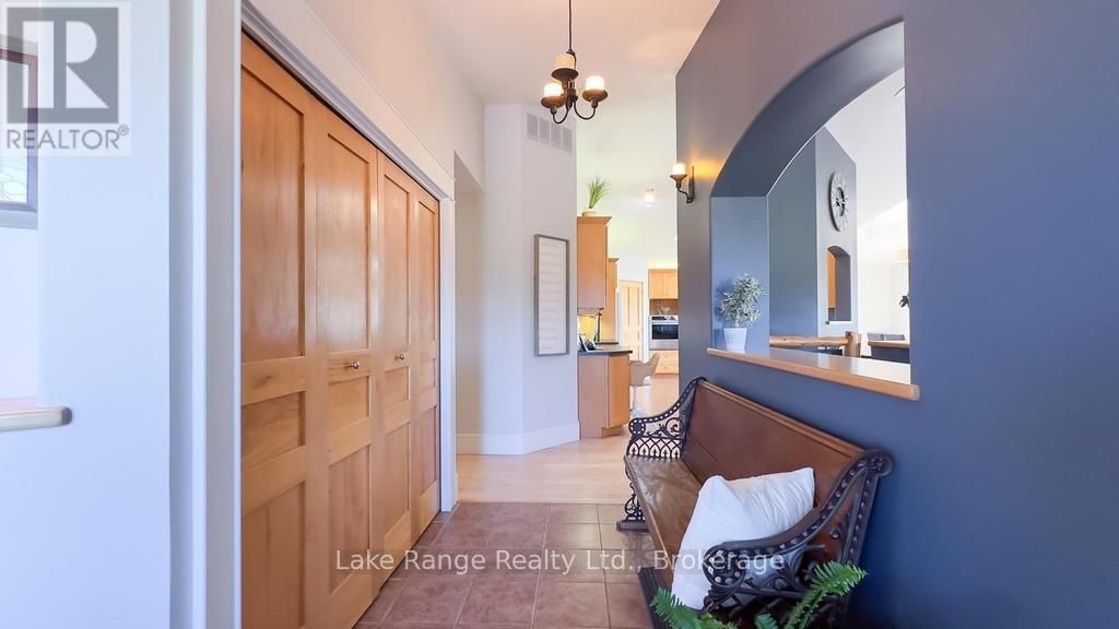 737 LAKE RANGE DRIVE Image 8