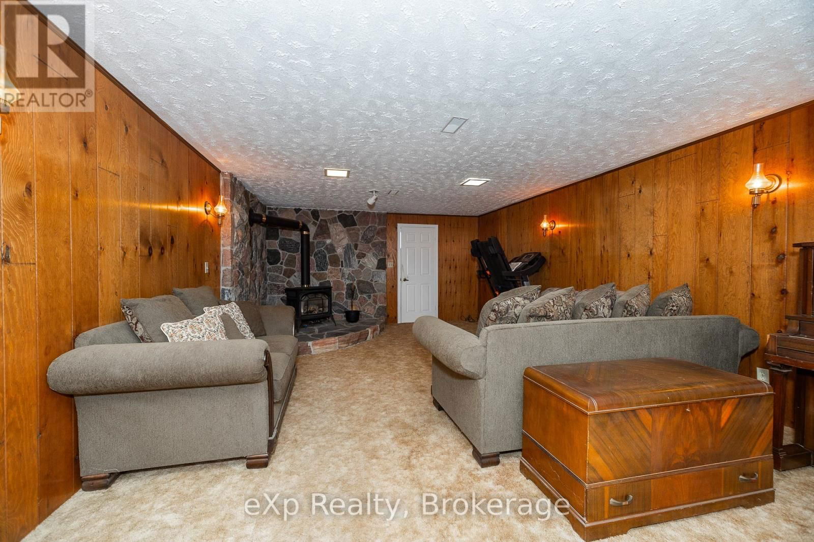 439607 SYDENHAM-LAKESHORE DRIVE Image 21