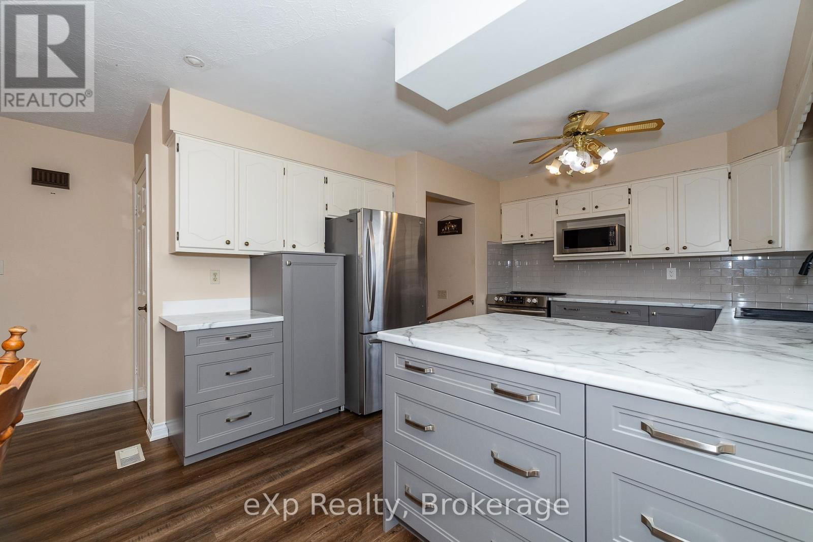 439607 SYDENHAM-LAKESHORE DRIVE Image 8