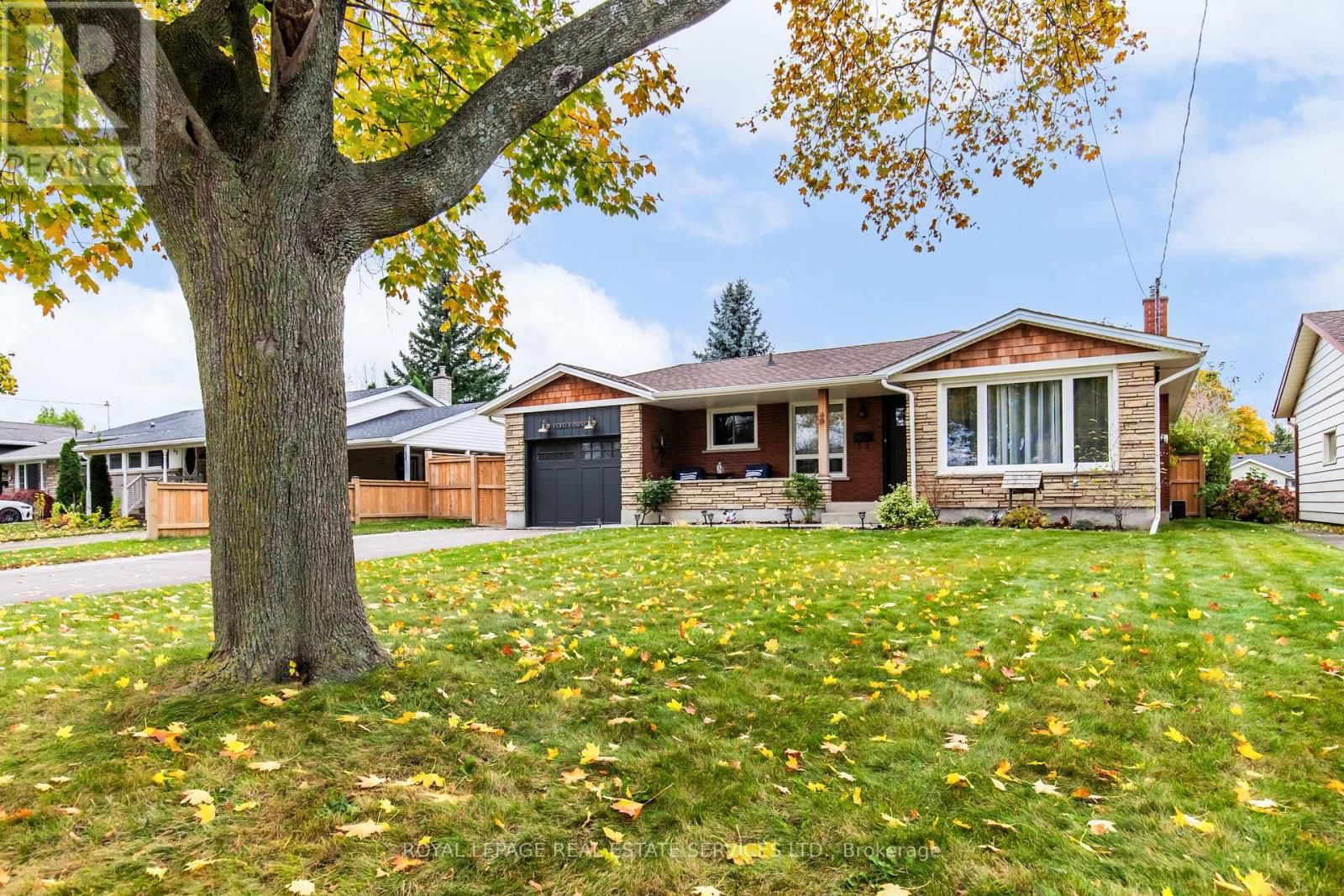 49 ROYAL MANOR DRIVE Image 2